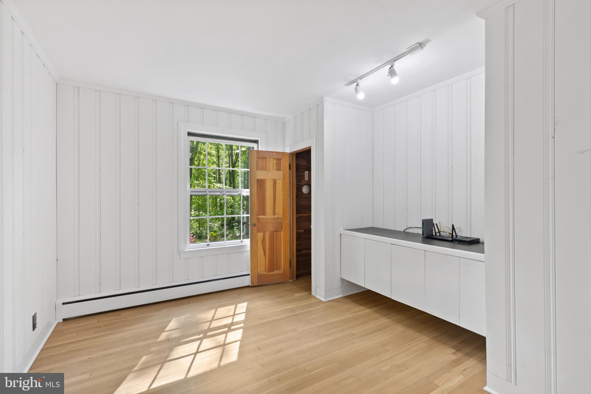 CAVES VALLEY - Residential