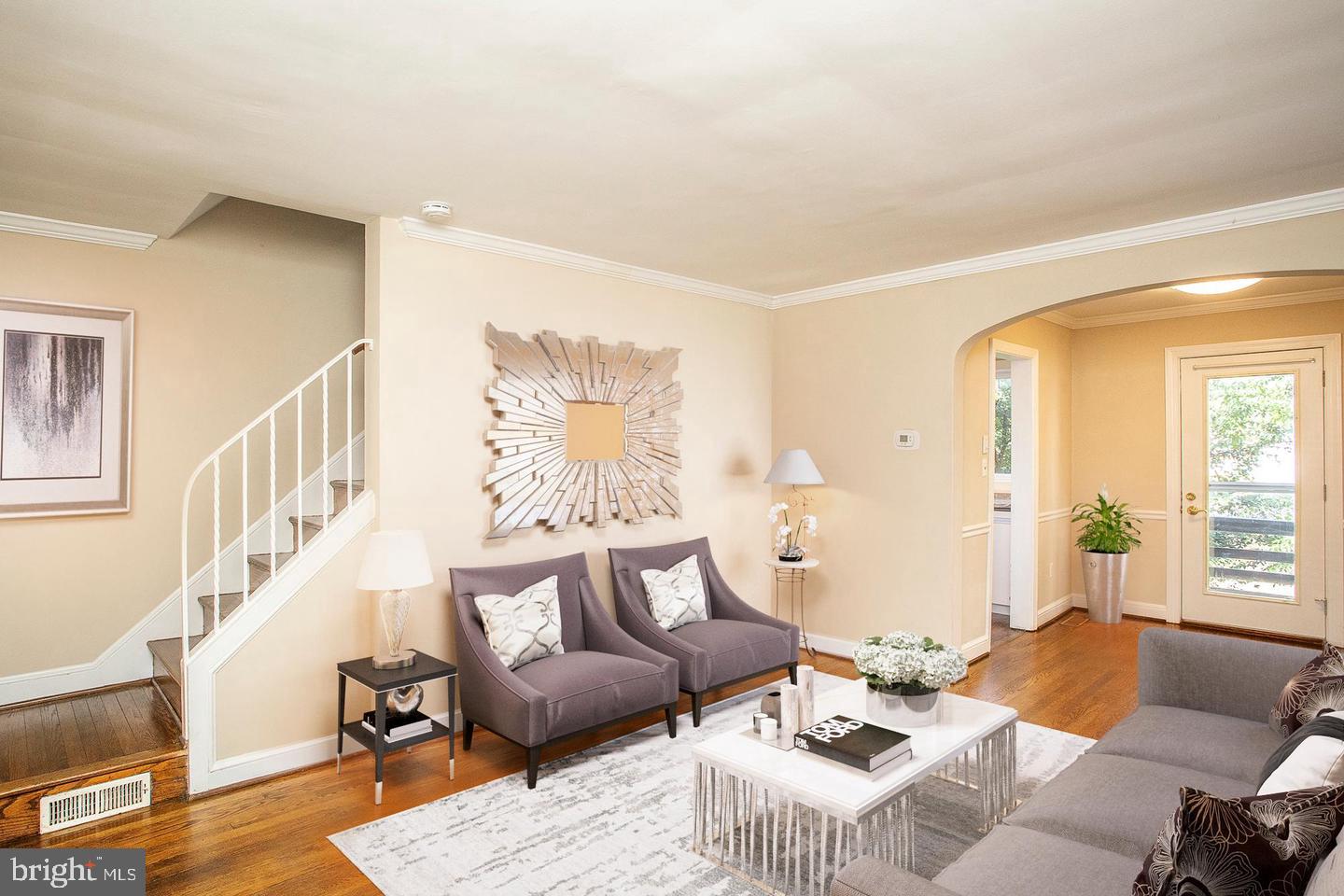 1613 N COLONIAL TERRACE