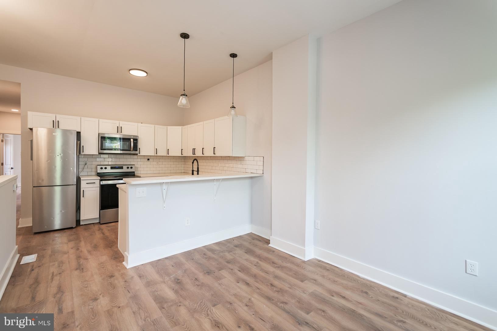 *Available NOW!*
Don’t miss this recently updated second floor unit with 1 bed + Den and 1 full bath, conveniently located in West Philadelphia just a short drive from University City! Upon entering you will be greeted with a bright and sunny open concept living and dining area including hardwood flooring, central a/c, and recessed lighting throughout!. The kitchen comes equipped with plenty of cabinet storage, white quartz counters, and stainless steel appliances. You will also find the in-unit laundry located here. This apartment is ready for you to call it home, schedule a tour today!
Lease Terms: Generally, 1st month, and 1 month security deposit due at, or prior to, lease signing. Other terms may be required by the Landlord, such as last month’s rent upfront. $65 application fee per applicant. Electricity, gas (if applicable), cable/internet, and a $10/mo. technology fee. Water is a flat monthly fee of $75. A $25 service fee, plus the cost of the air filter, will be charged quarterly for routine air filter replacement. Landlord Requirements: Applicants to make 3x the monthly rent in verifiable gross income, credit history to be considered, no evictions within the past 5 years, and must have a verifiable rental history with on-time rental payments. Exceptions to this criteria may exist under the law and will be considered. Cosigners will be considered.
*Pets permitted; $500 non-refundable pet fee required.