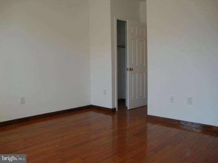 POINT BREEZE - Residential Lease