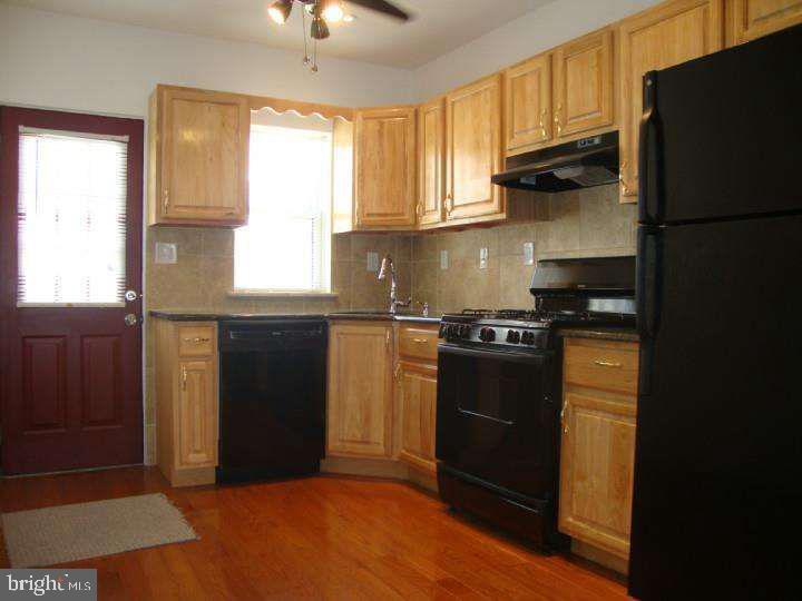 POINT BREEZE - Residential Lease