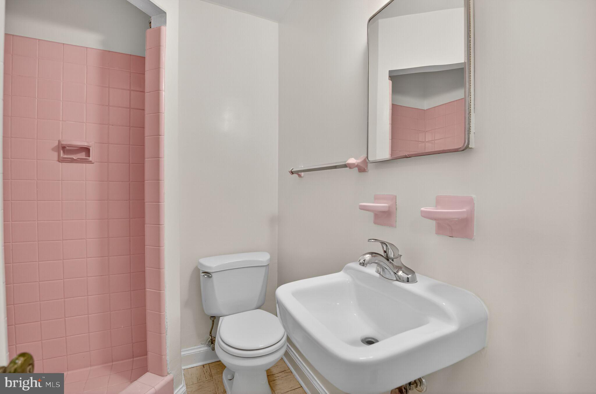 WESTMORELAND HILLS - Residential