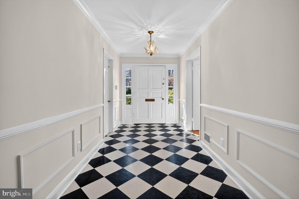 Photo of 5203 Portsmouth Road, BETHESDA, MD 20816 (MLS # MDMC2205740)