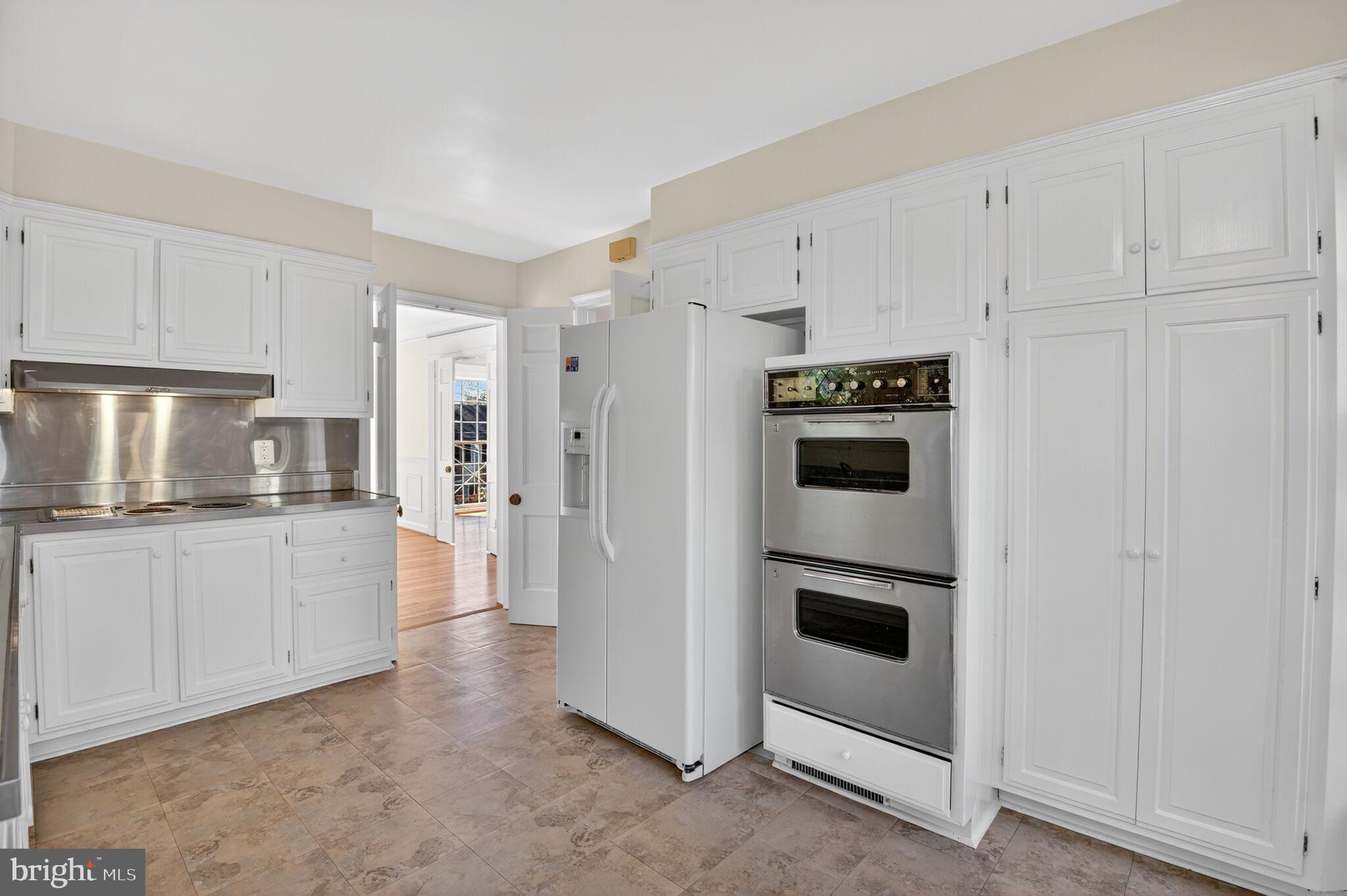 WESTMORELAND HILLS - Residential