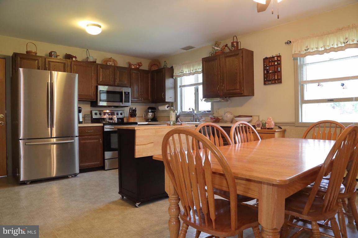 PINE LANE ESTATES - Residential