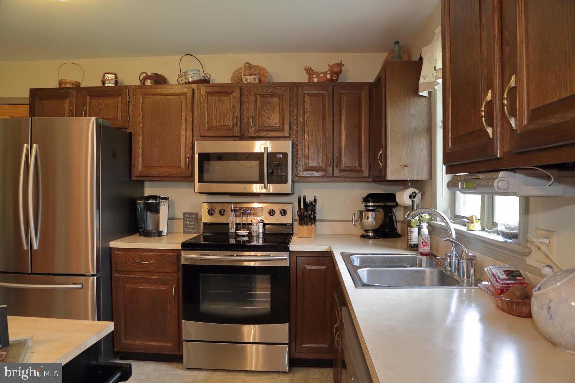 PINE LANE ESTATES - Residential