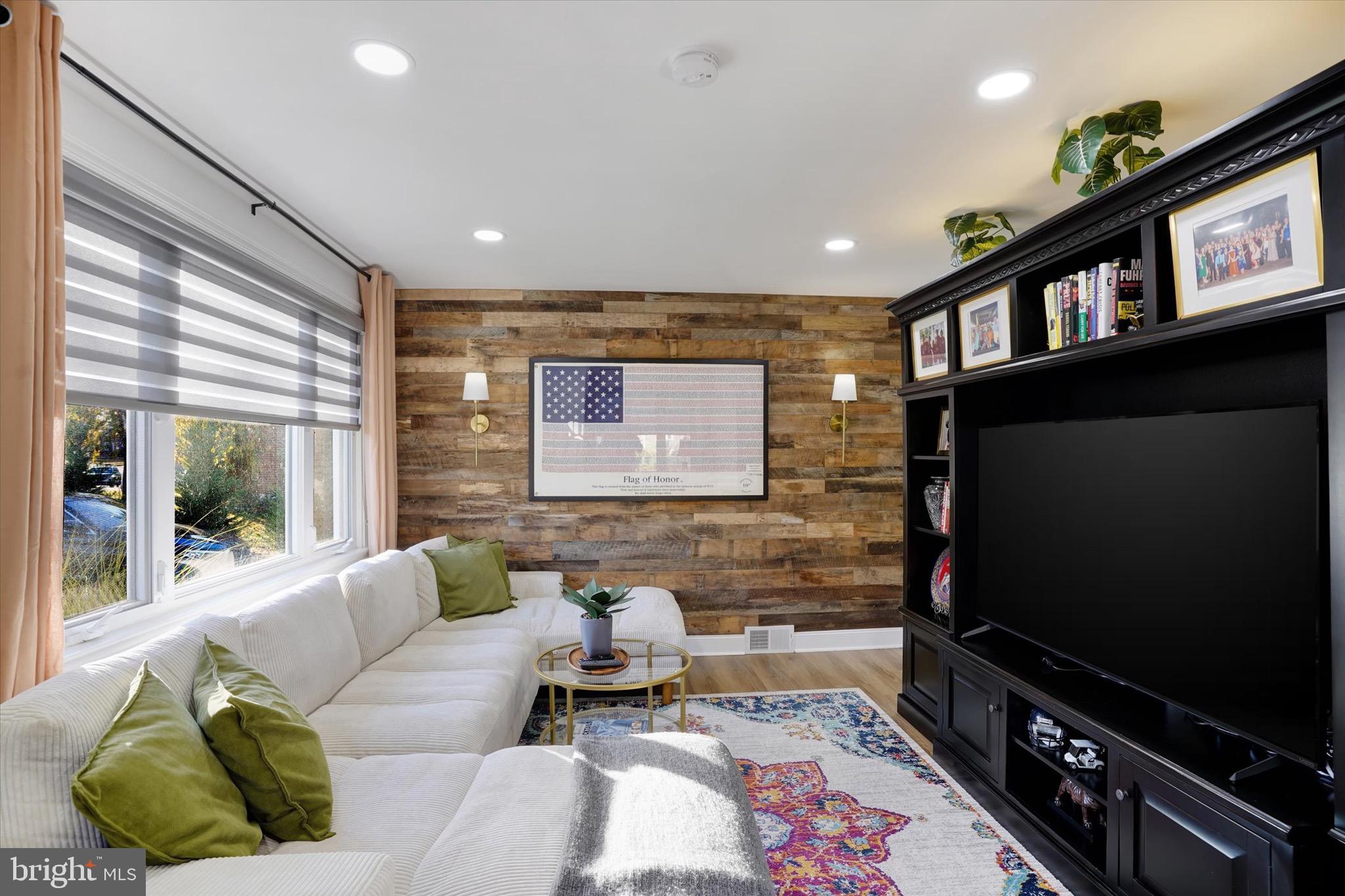 BROOKTHORPE HILLS - Residential