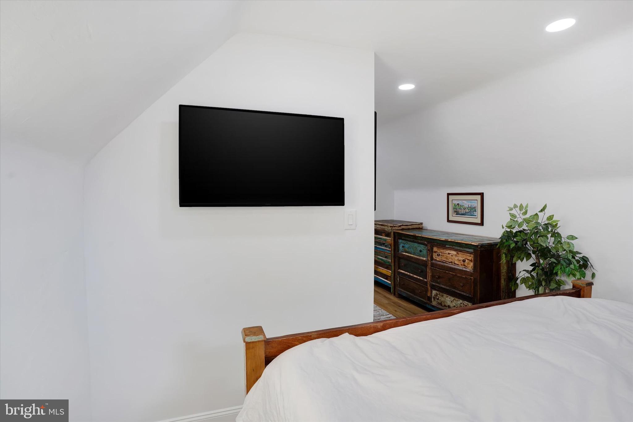 BROOKTHORPE HILLS - Residential