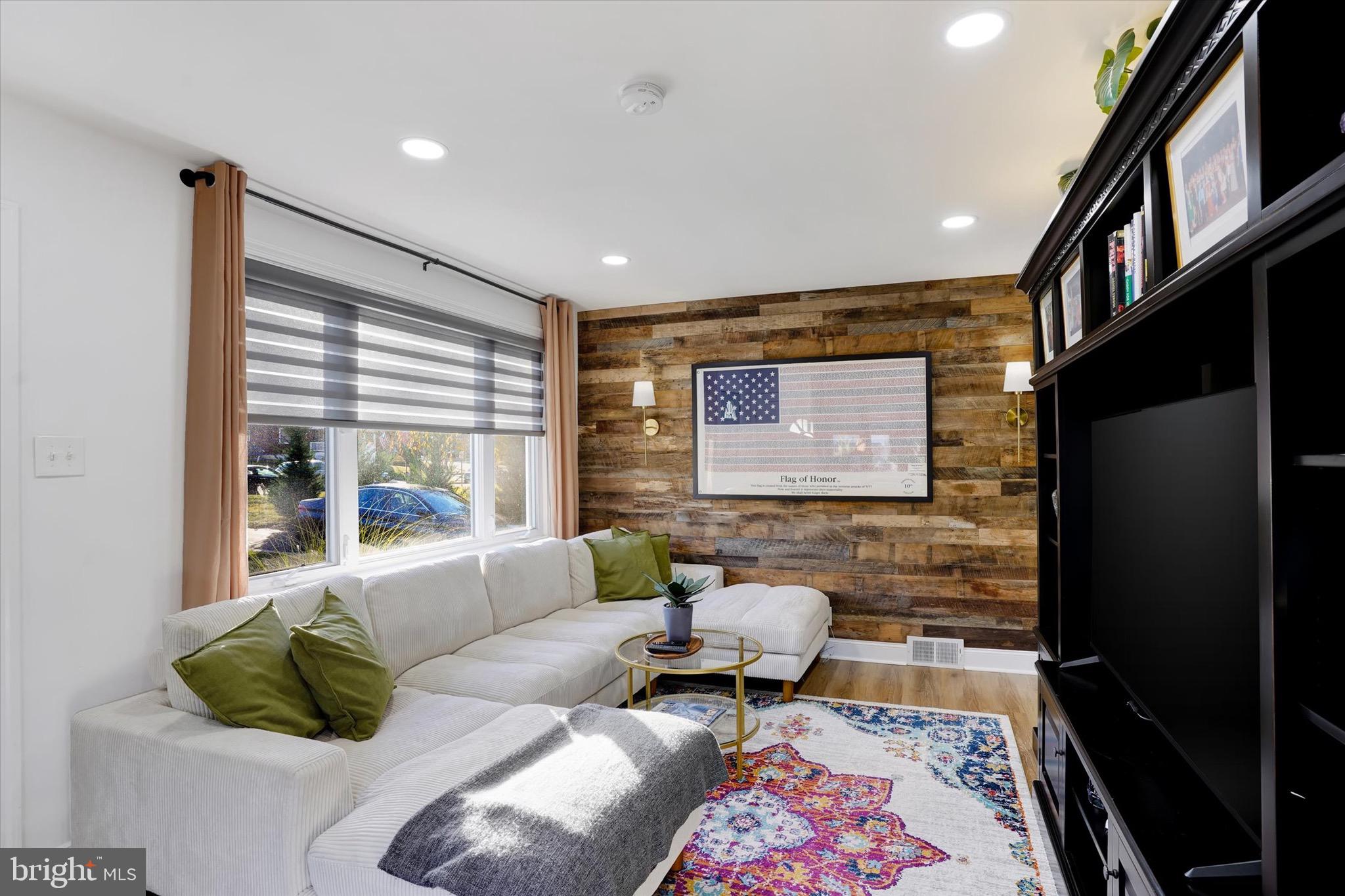 BROOKTHORPE HILLS - Residential