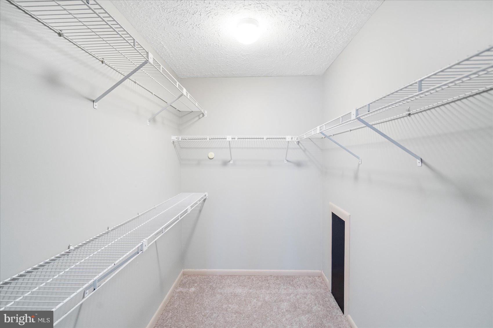 SUMMIT RIDGE - Residential