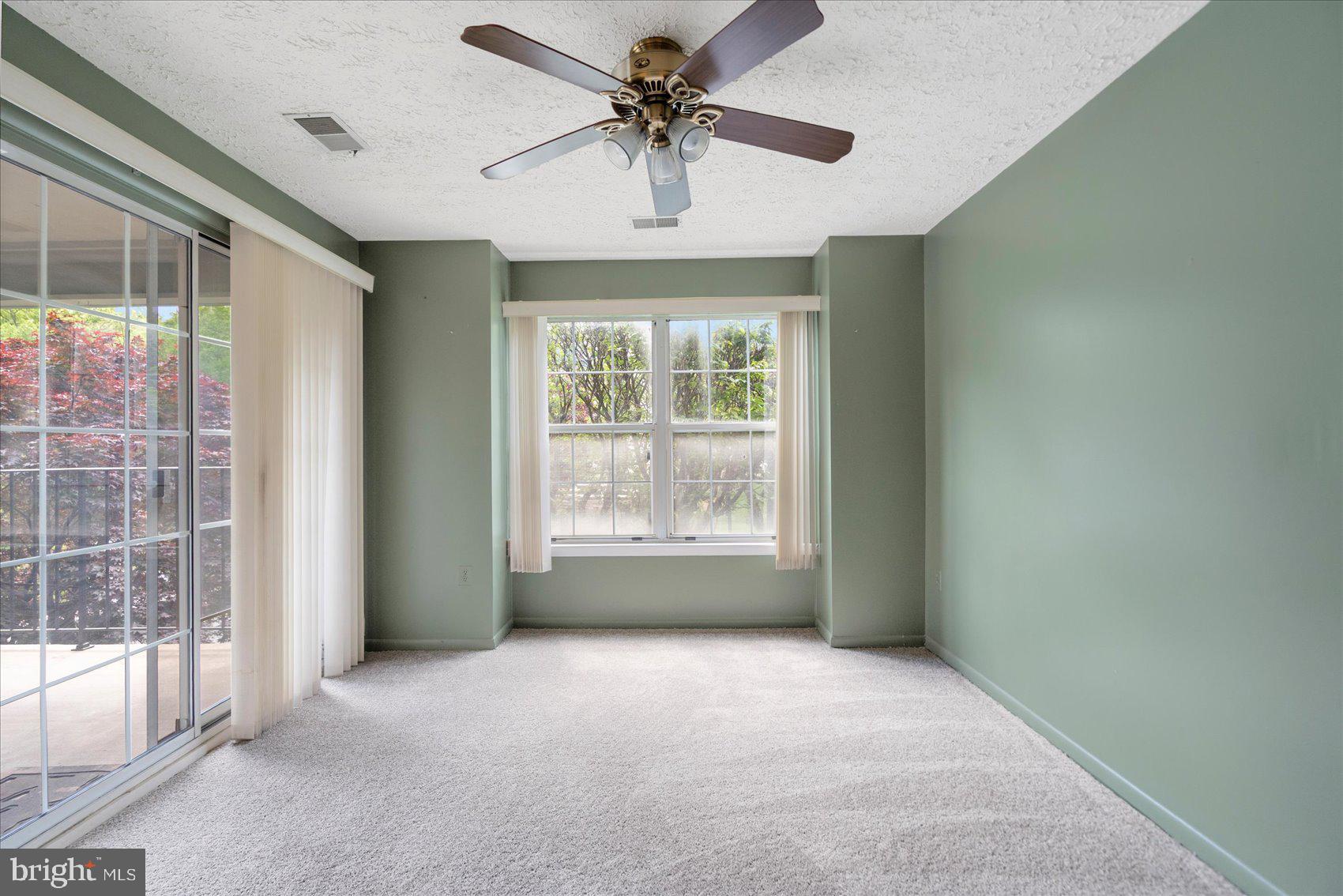 SUMMIT RIDGE - Residential