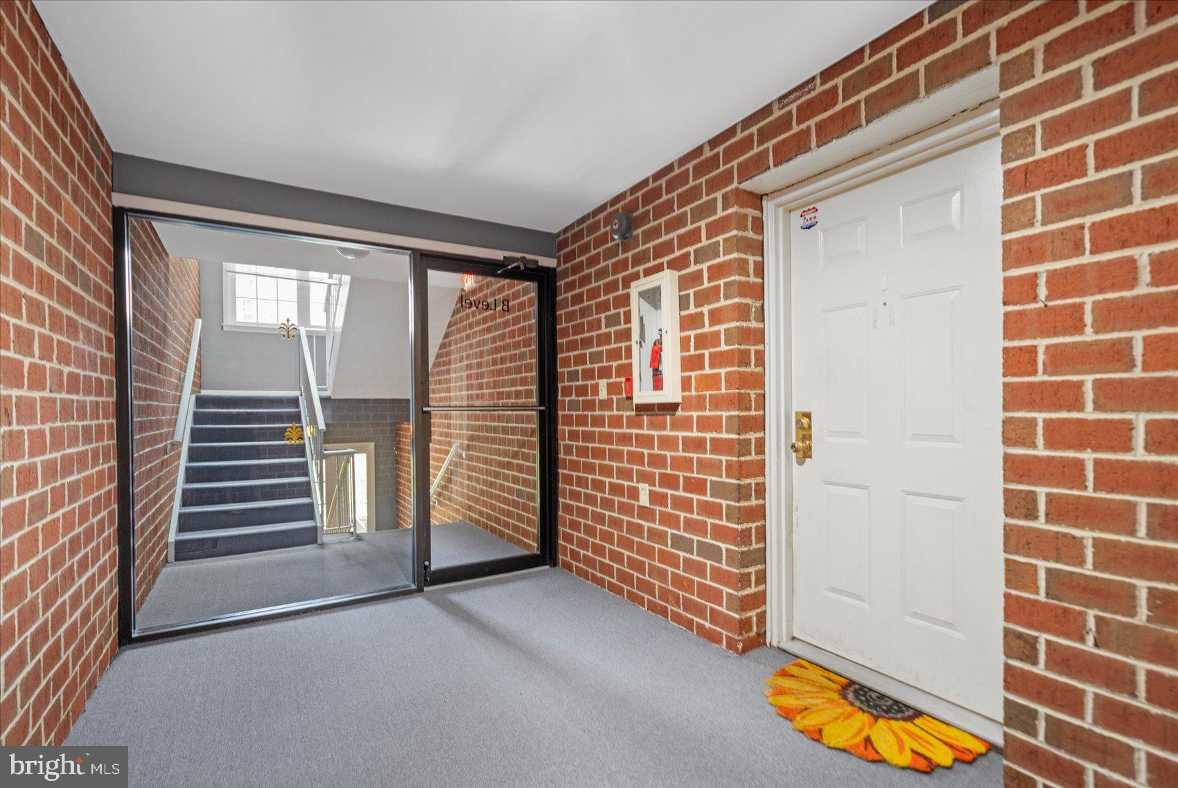 2201 WOODBOX LANE B 2201B