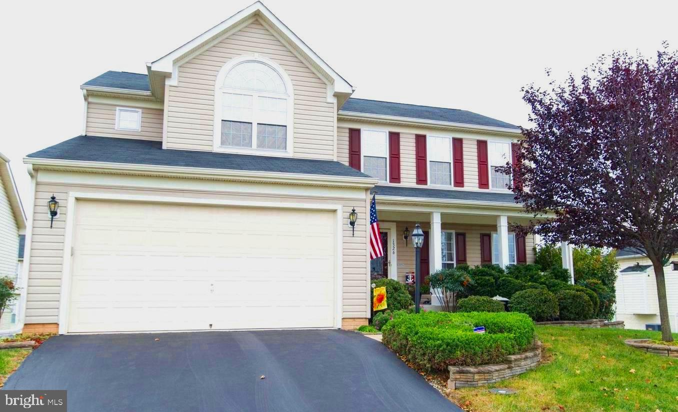 LAKELAND PLACE - Residential