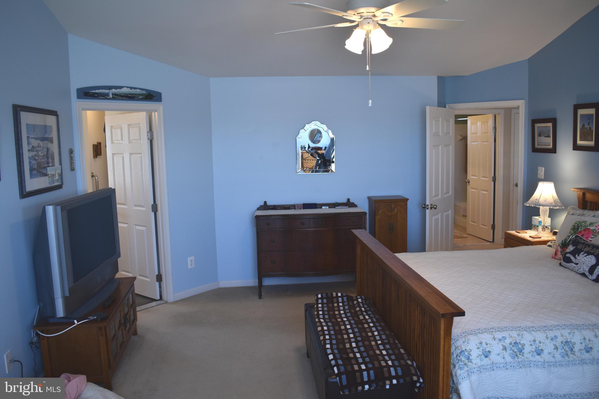 LAKELAND PLACE - Residential