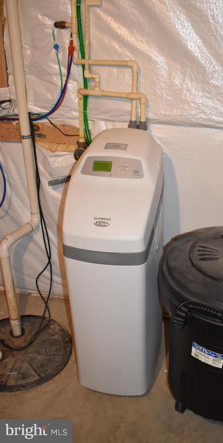 LAKELAND PLACE - Residential