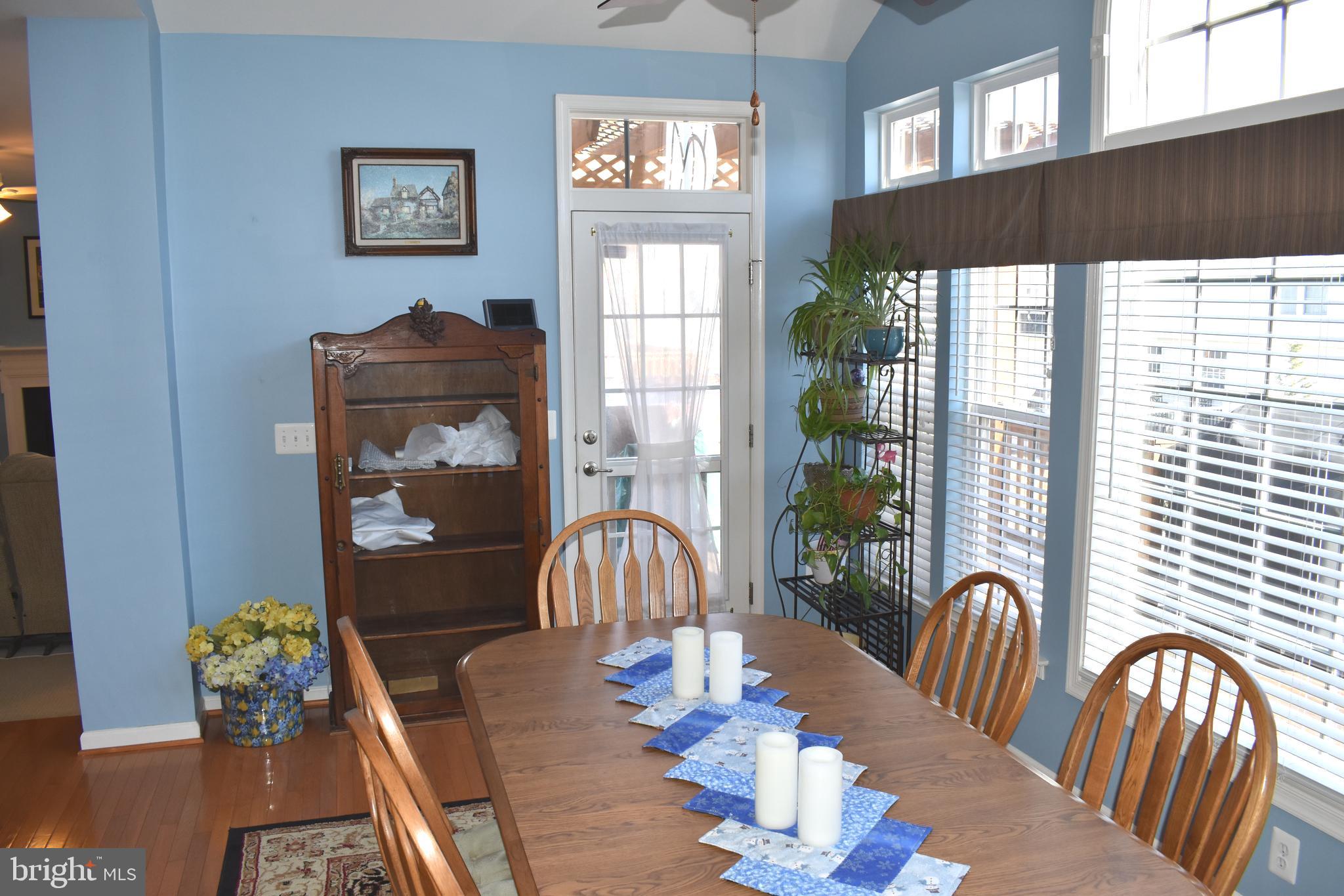 LAKELAND PLACE - Residential