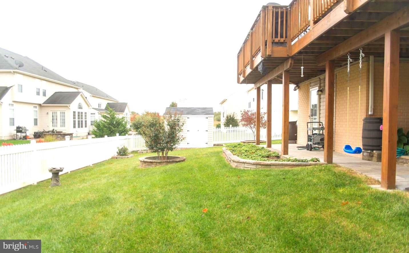 LAKELAND PLACE - Residential