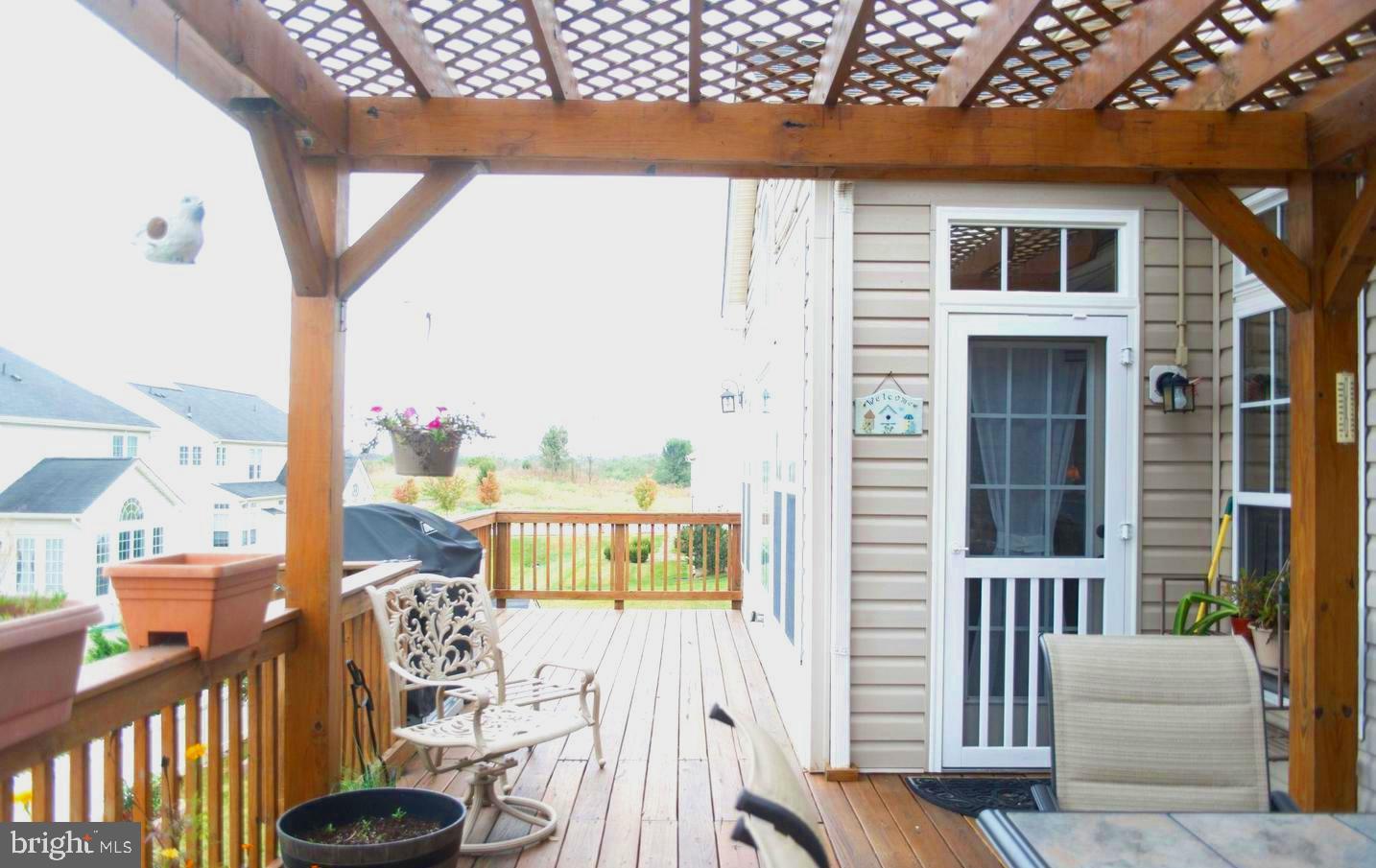 LAKELAND PLACE - Residential