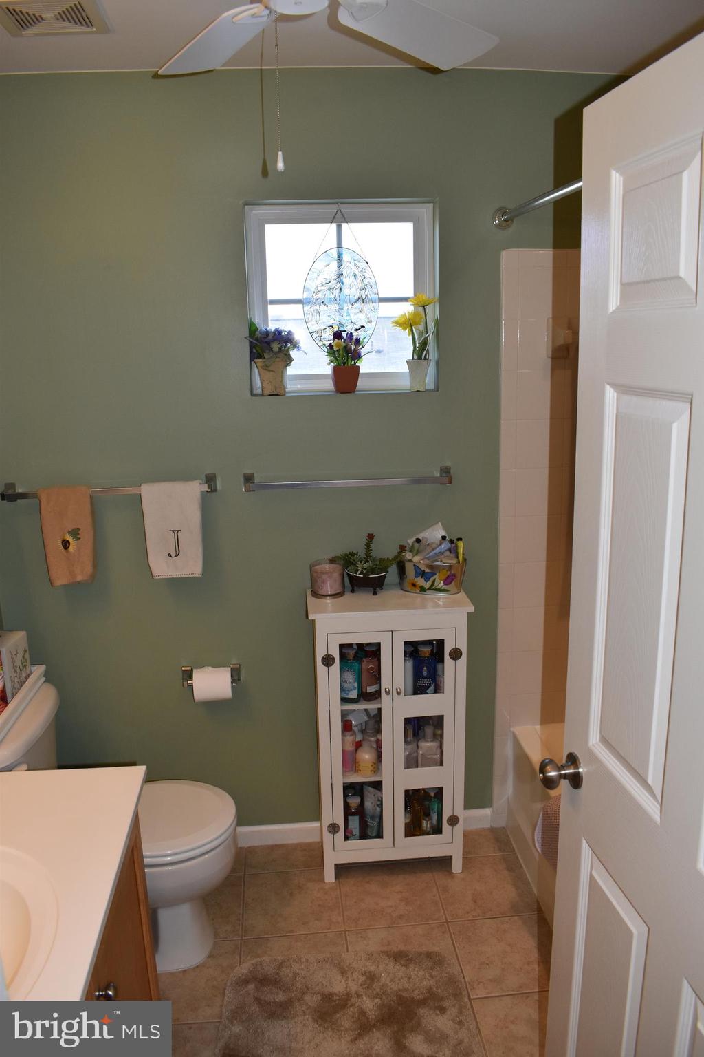 LAKELAND PLACE - Residential