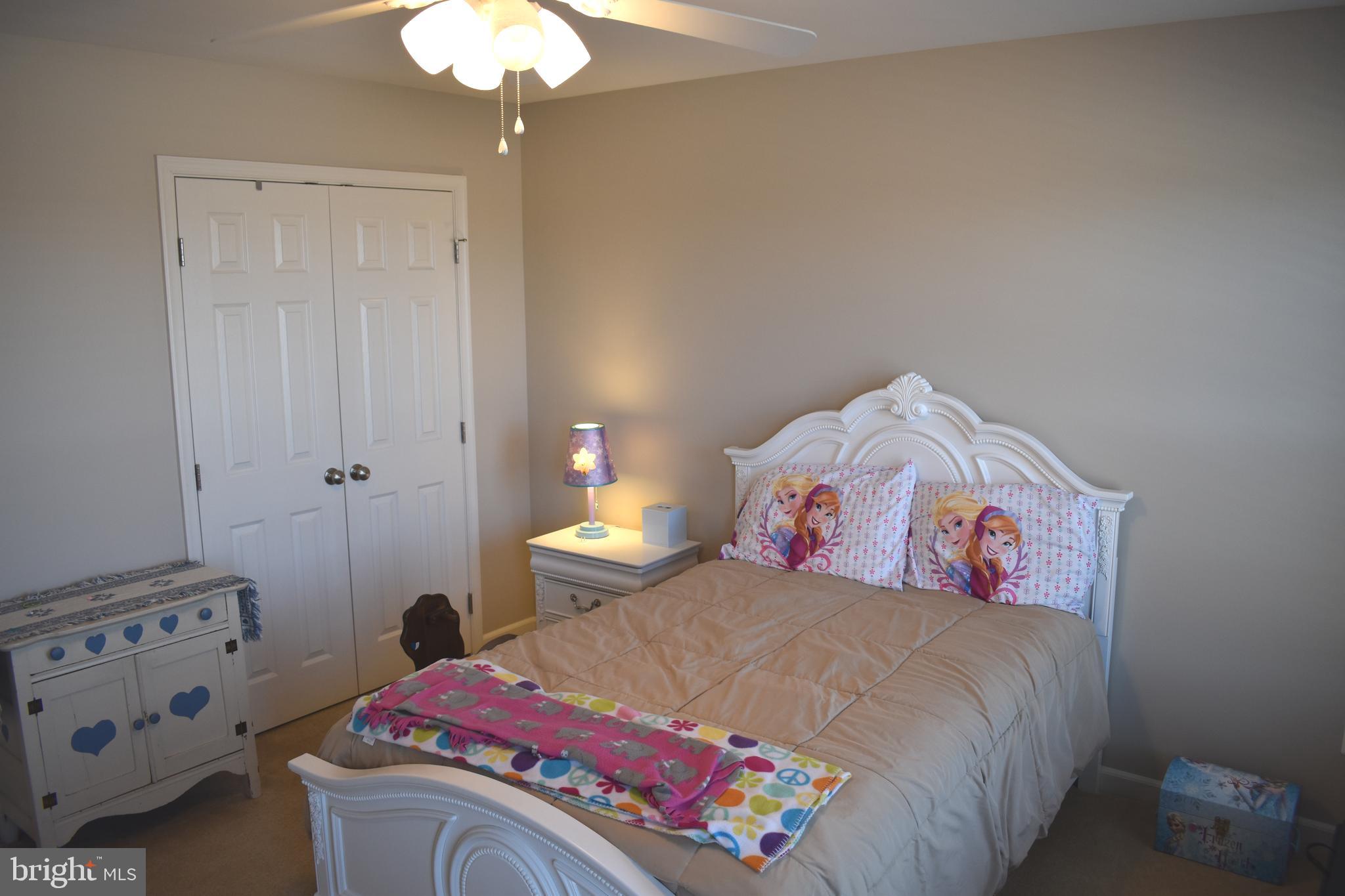 LAKELAND PLACE - Residential