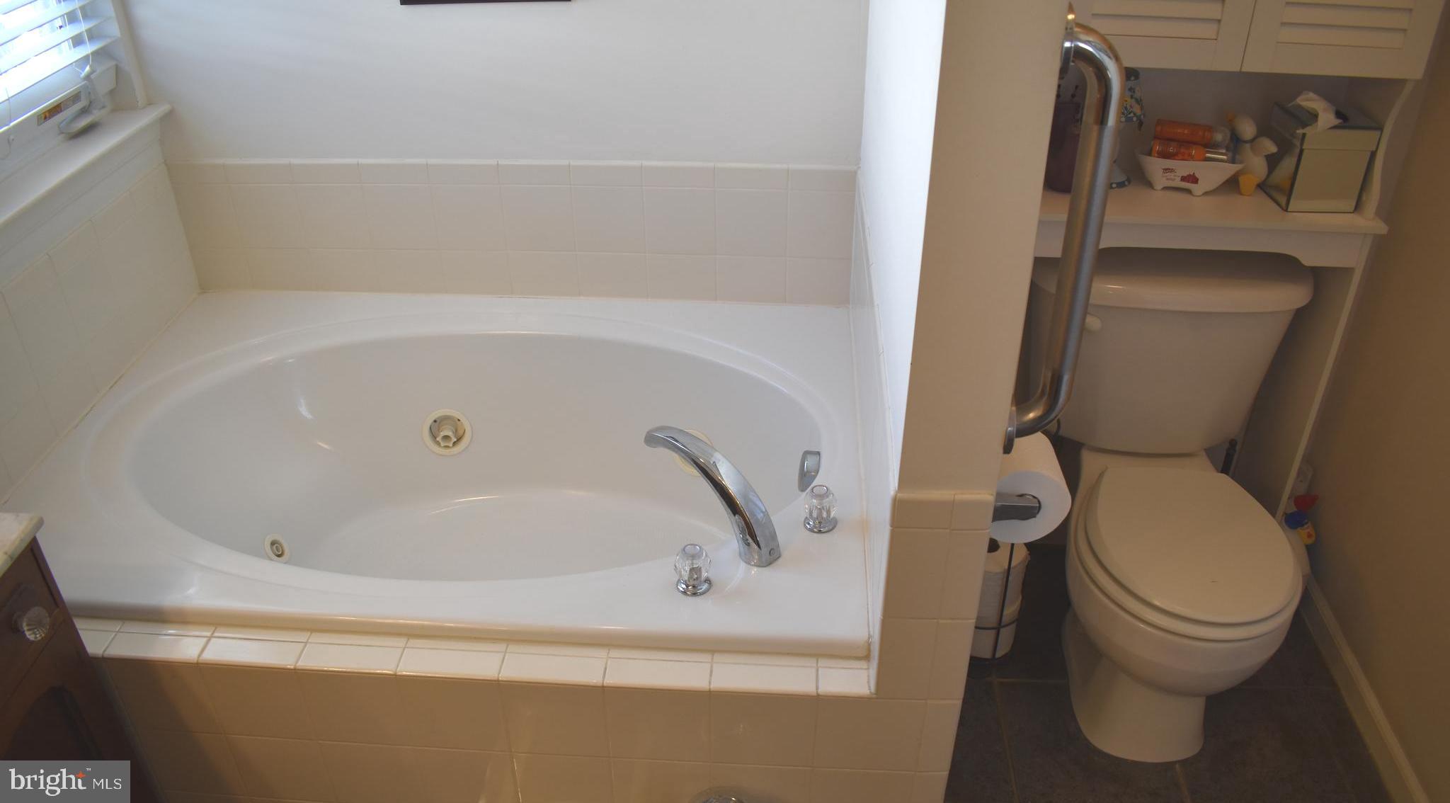 LAKELAND PLACE - Residential