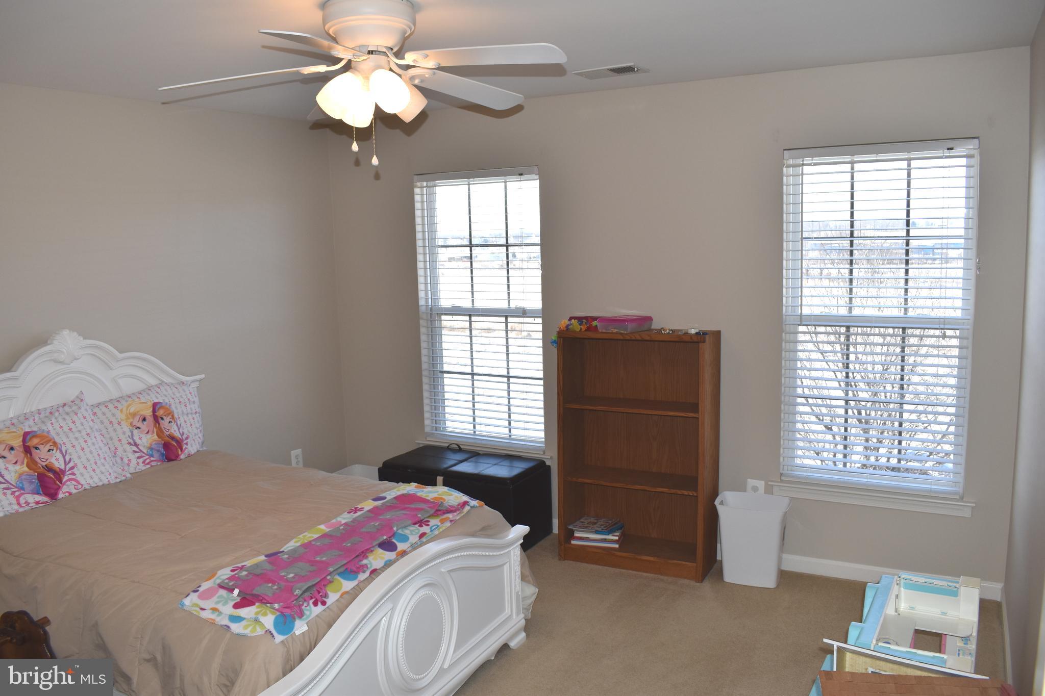 LAKELAND PLACE - Residential