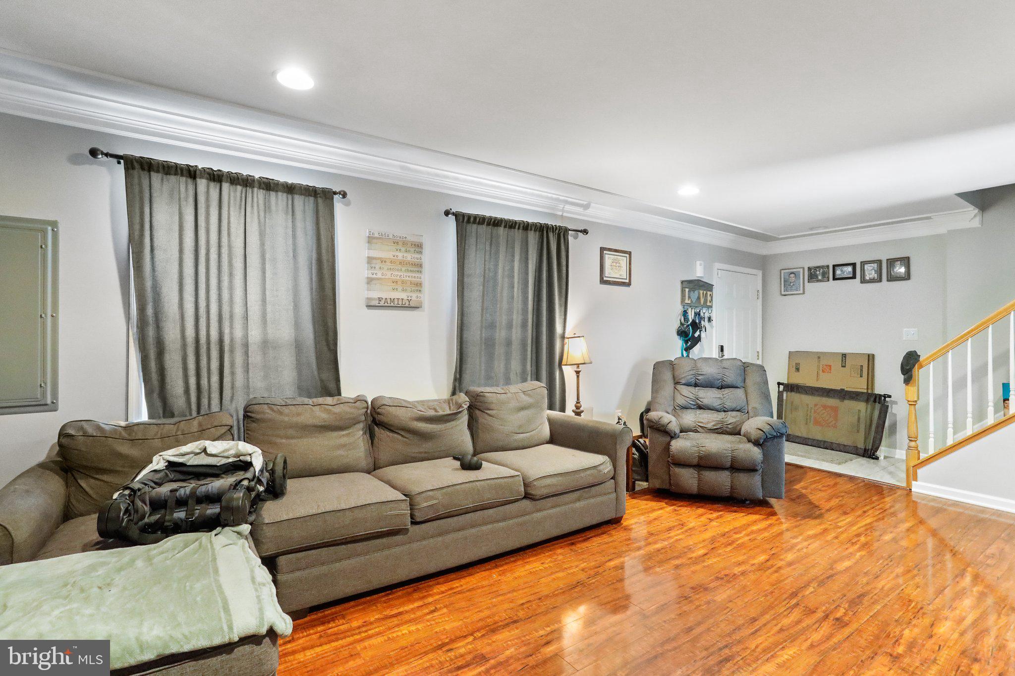 AMBER WOODS - Residential