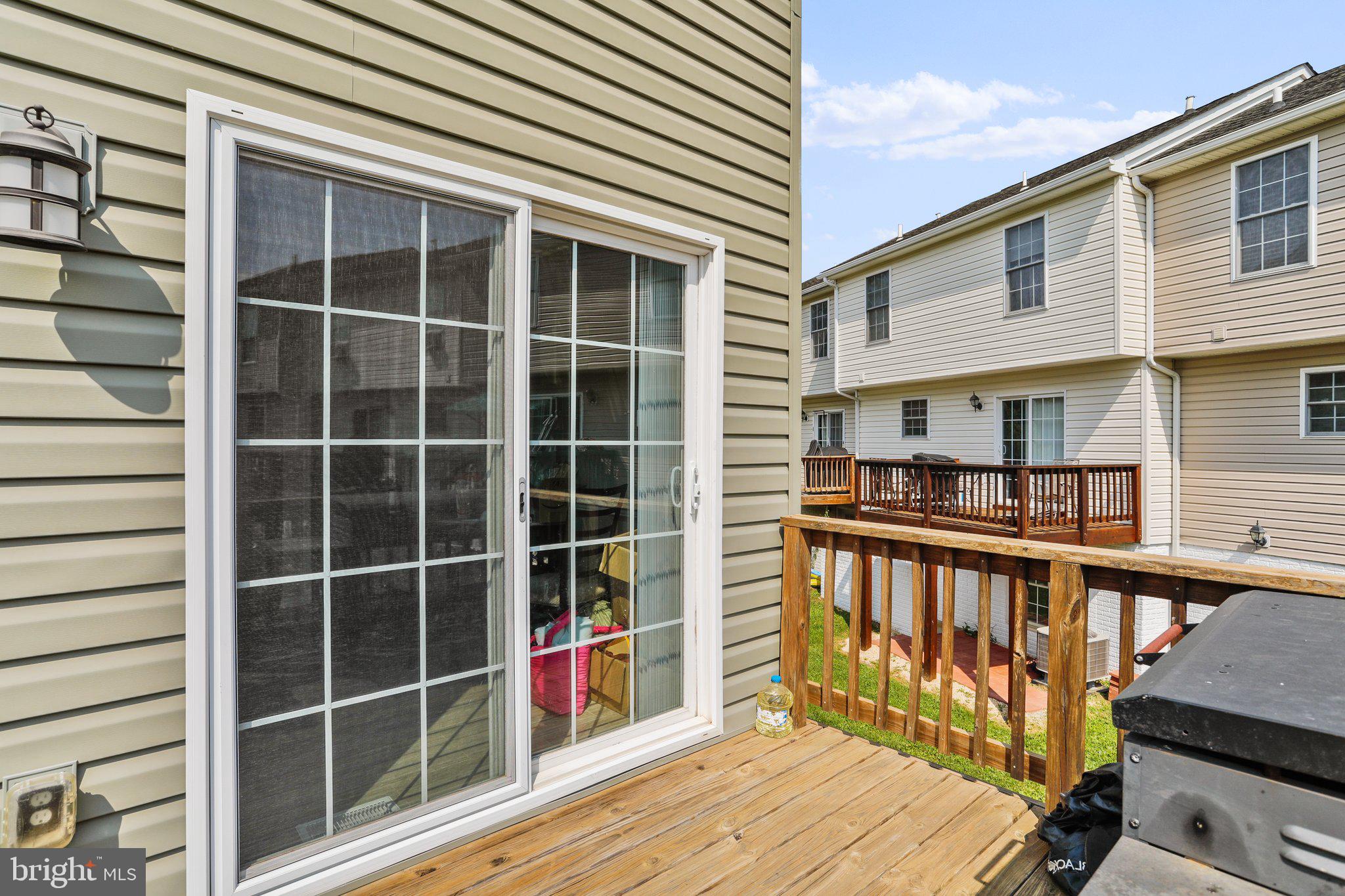 AMBER WOODS - Residential