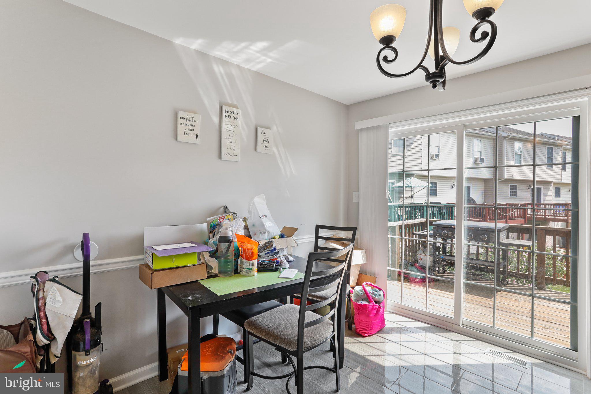 AMBER WOODS - Residential