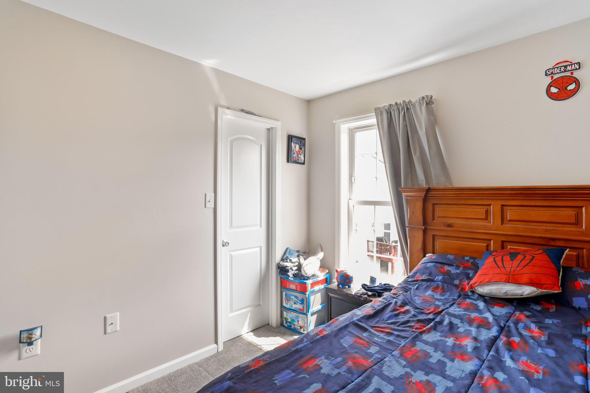 AMBER WOODS - Residential