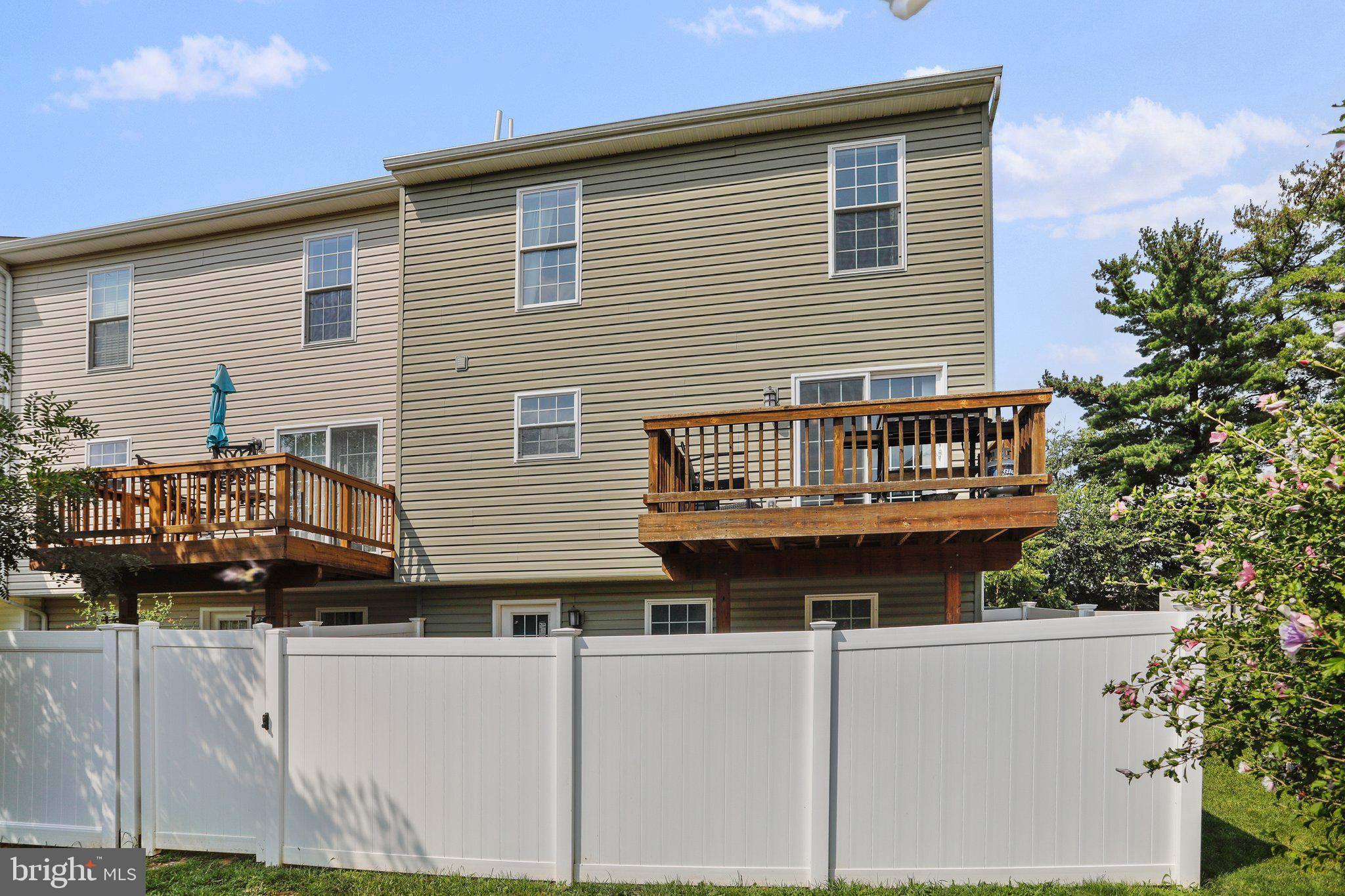 AMBER WOODS - Residential