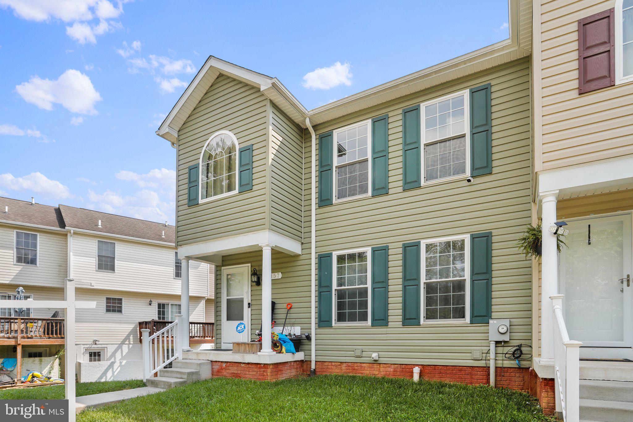 AMBER WOODS - Residential