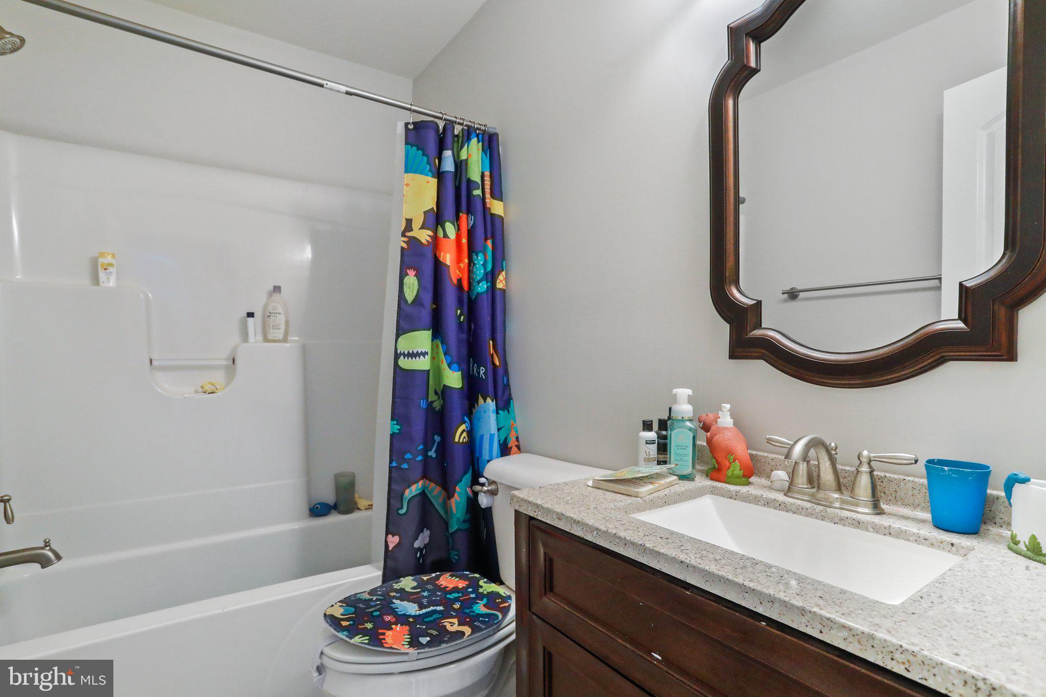 AMBER WOODS - Residential