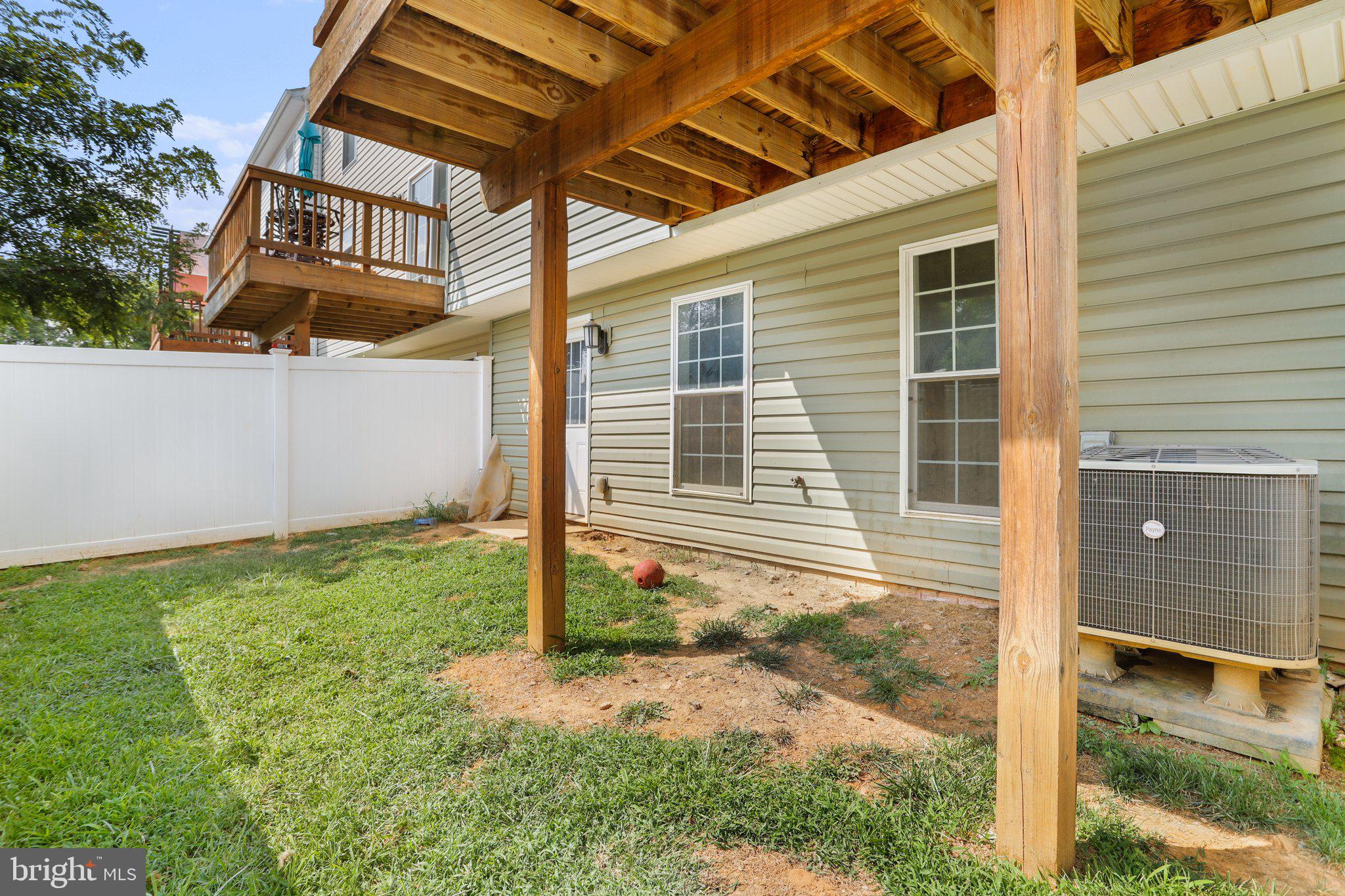 AMBER WOODS - Residential