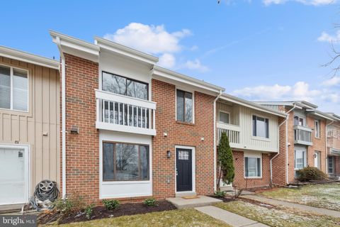 2206 FREAR PLACE HERNDON VA 20170