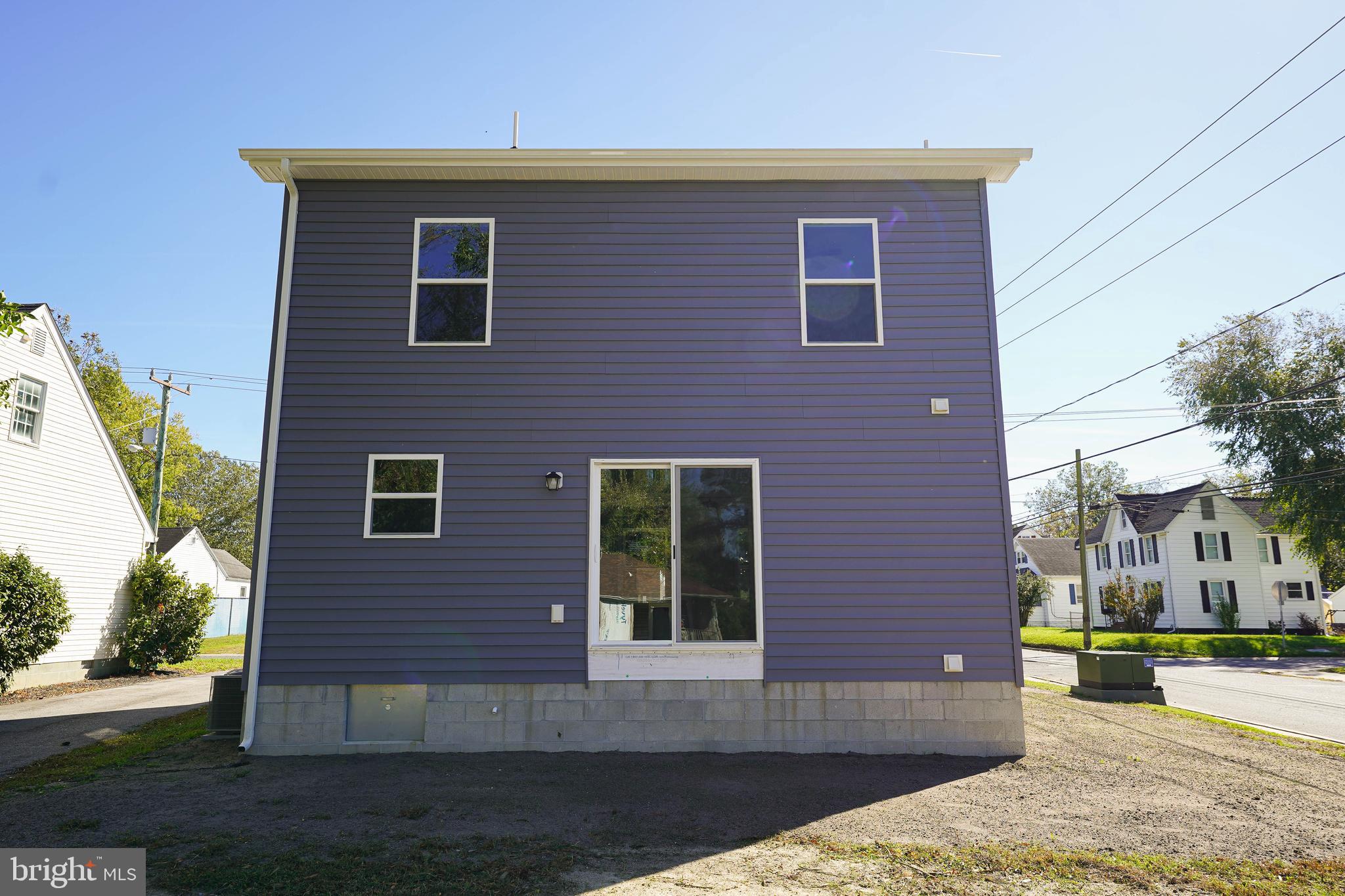 NEWTOWNE SQUARE - Residential