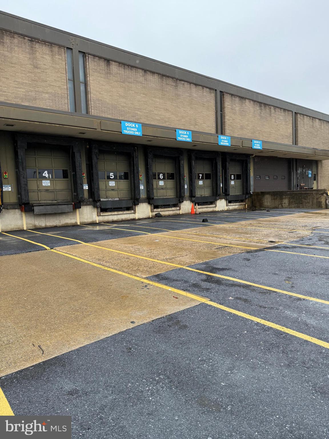 BURLE BUSINESS PARK - Commercial Lease