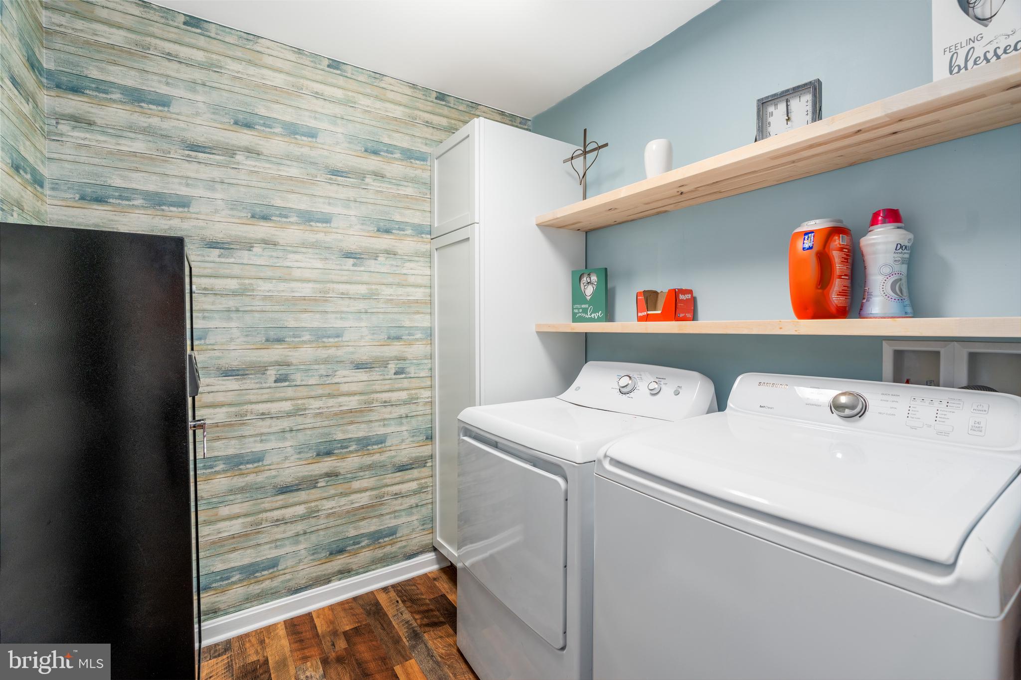 HARBOR VIEW - Residential