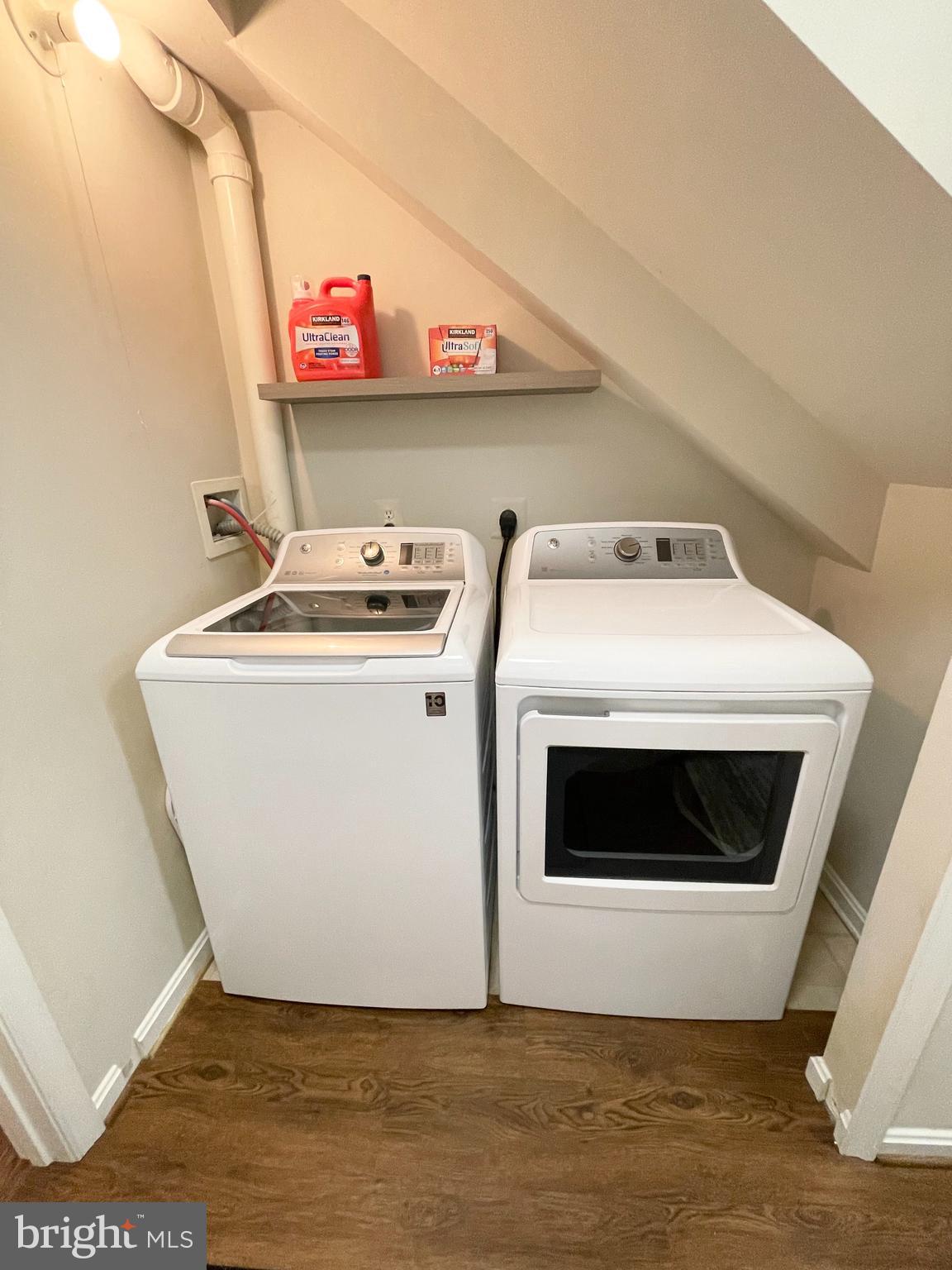 PARKSIDE AT DULLES - Residential Lease