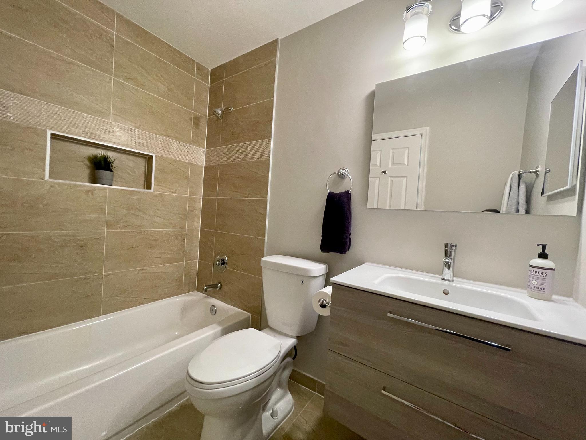 PARKSIDE AT DULLES - Residential Lease