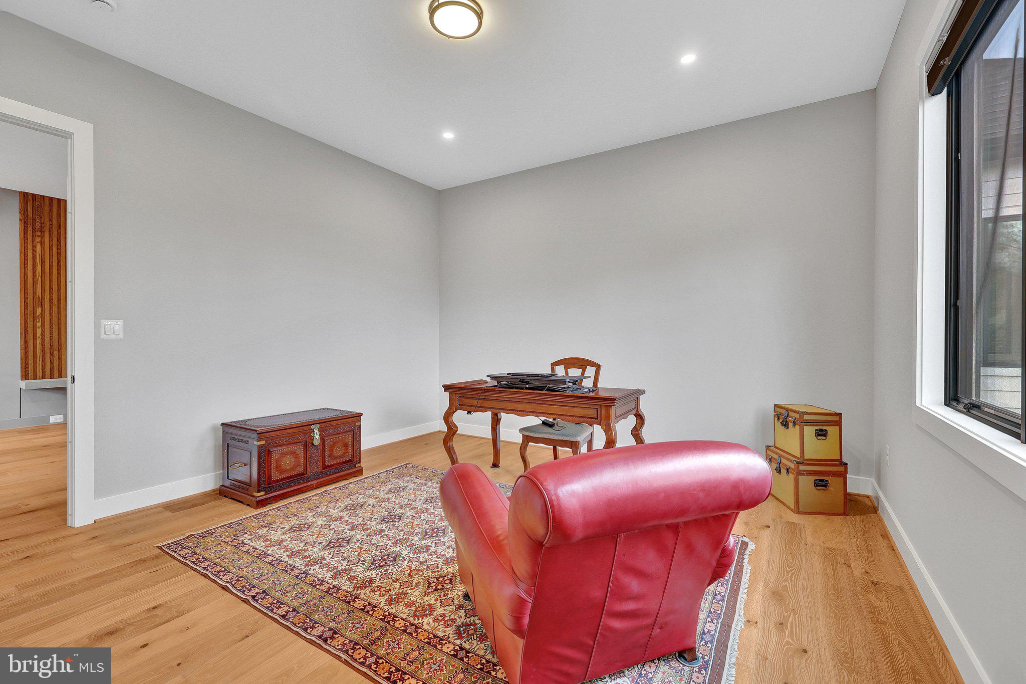 WEST LANGLEY - Residential