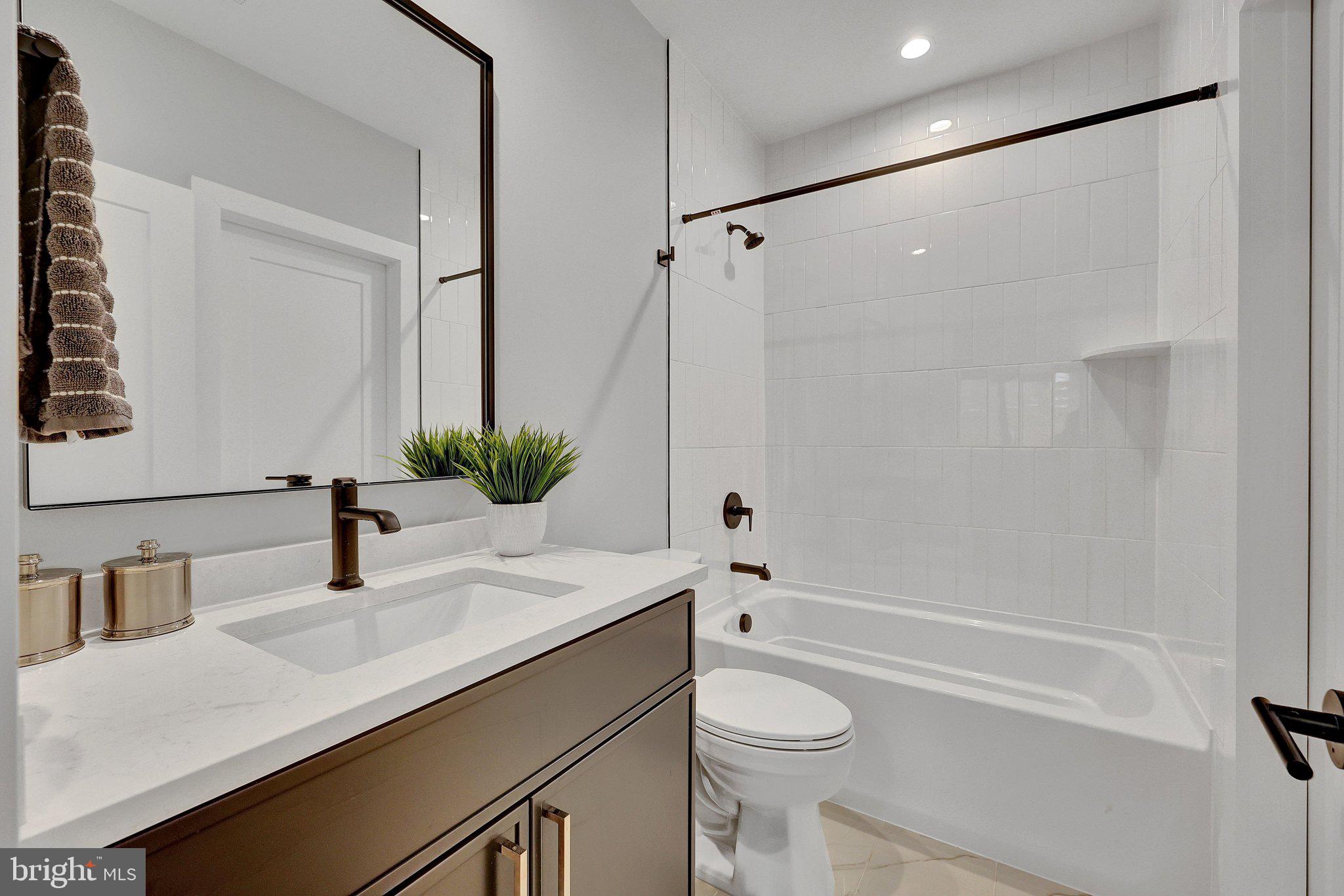 WEST LANGLEY - Residential