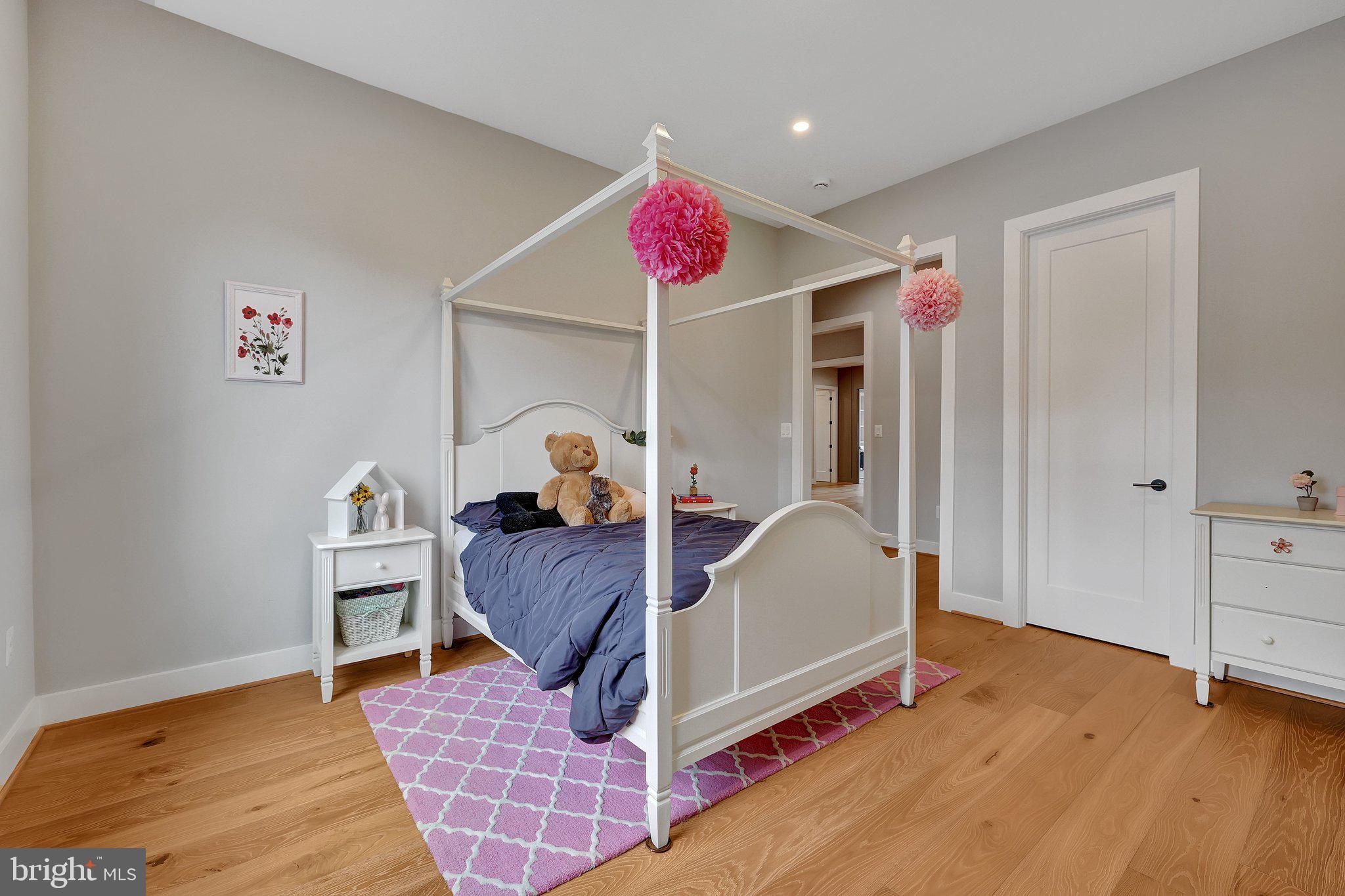 WEST LANGLEY - Residential