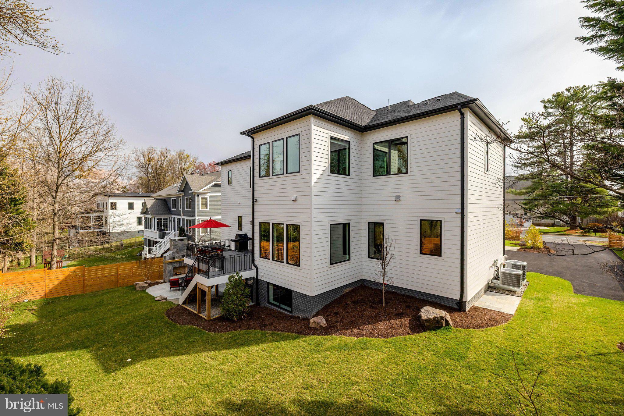 WEST LANGLEY - Residential