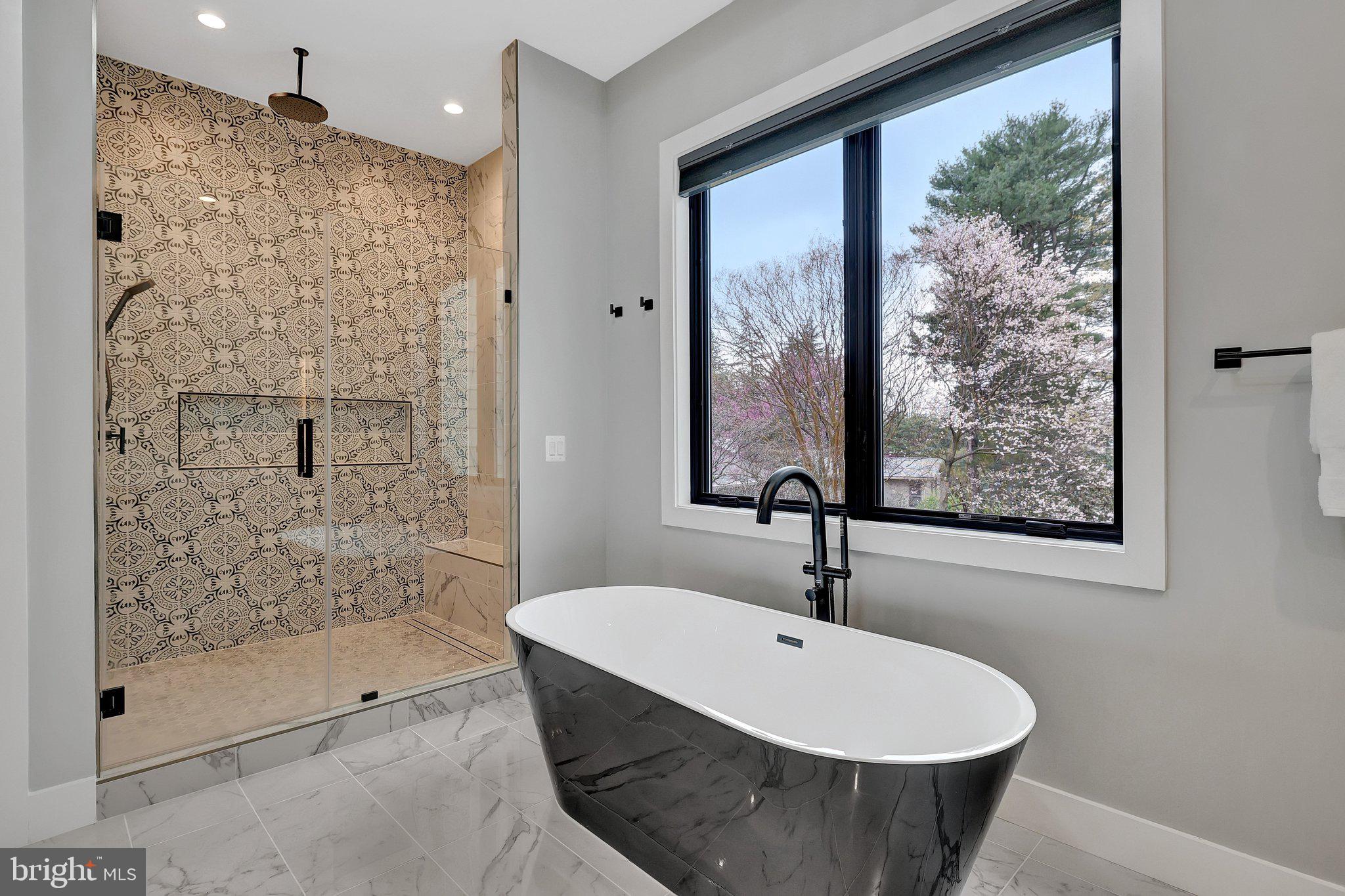 WEST LANGLEY - Residential