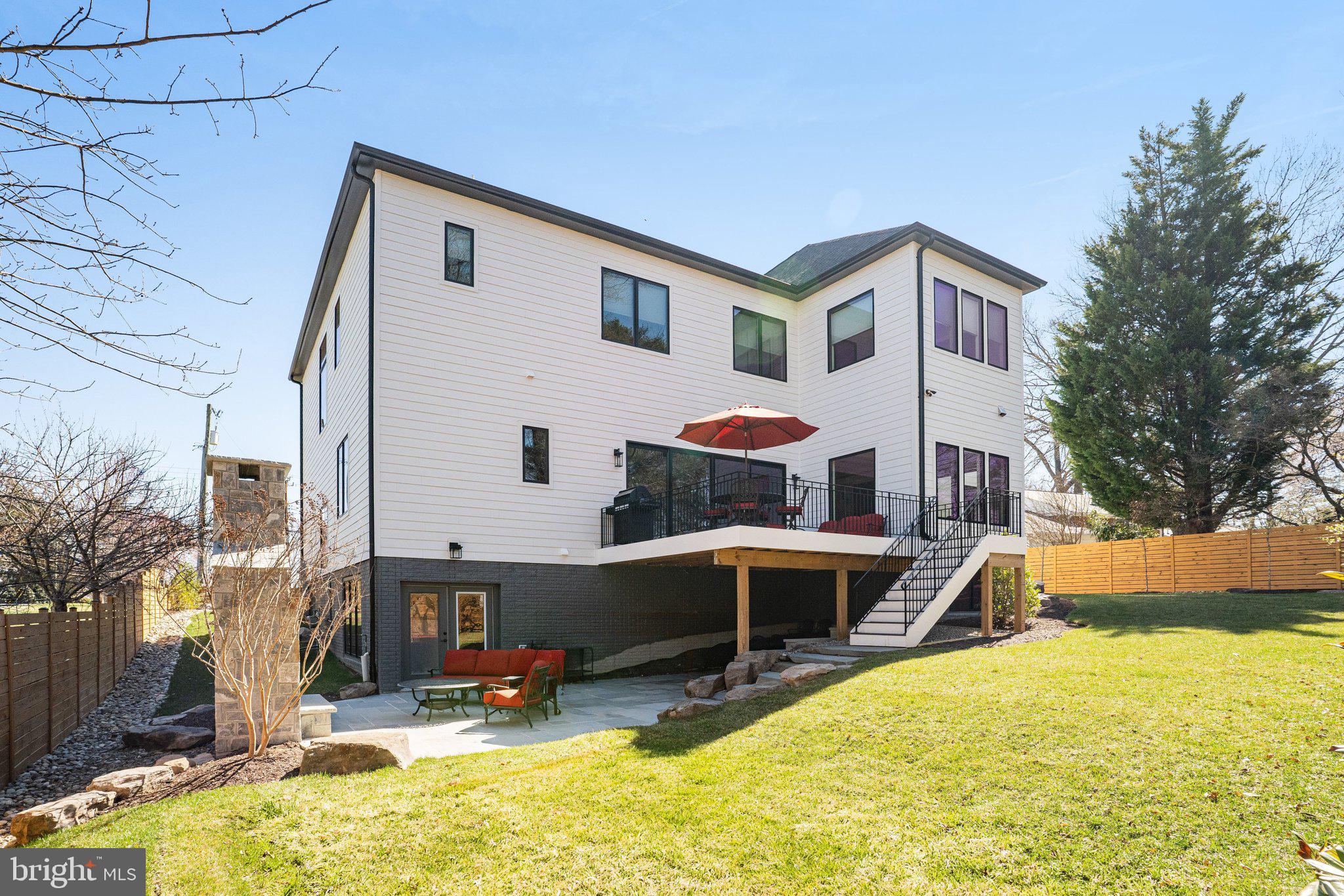 WEST LANGLEY - Residential