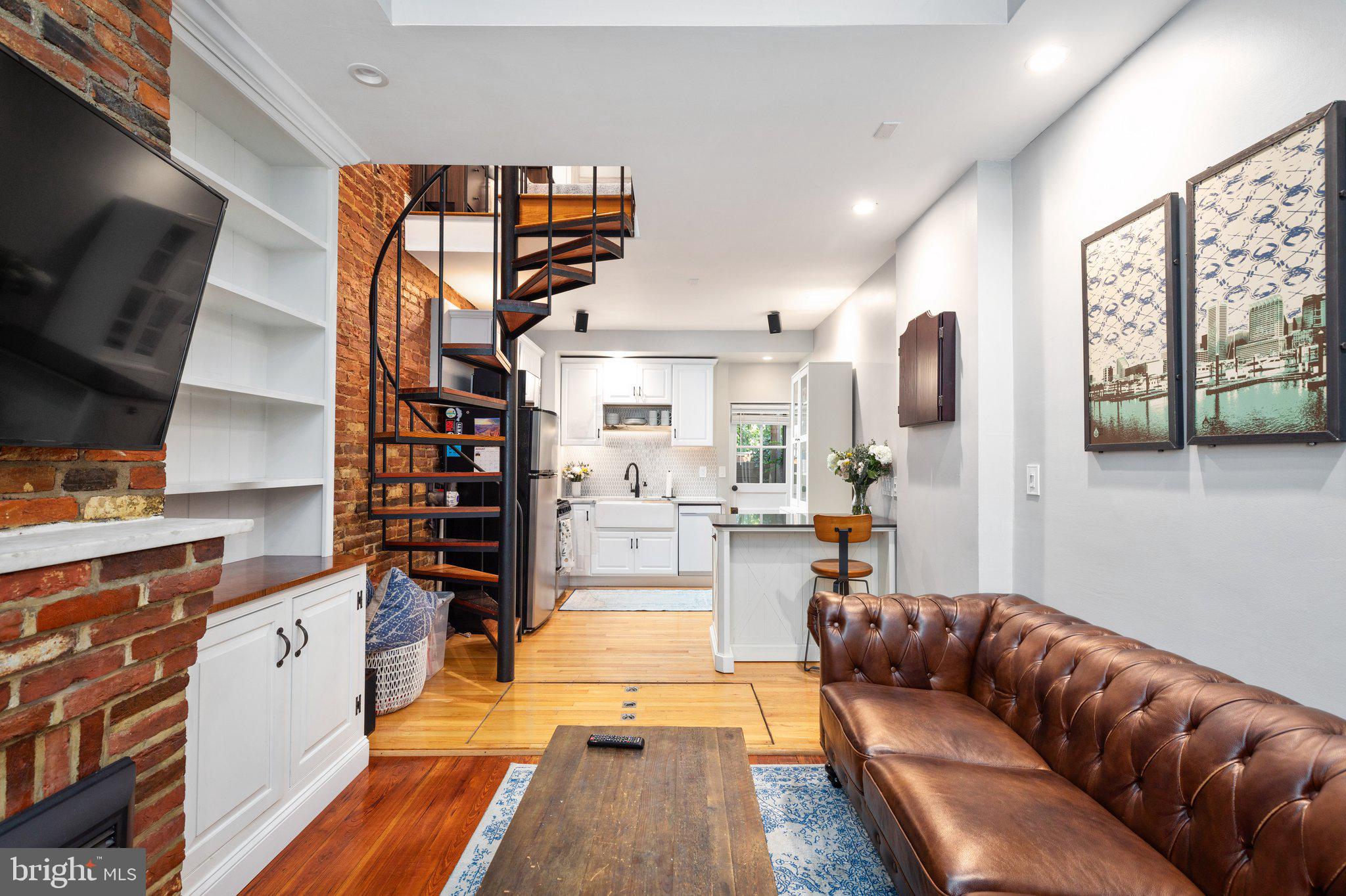 BUTCHER'S HILL - Residential