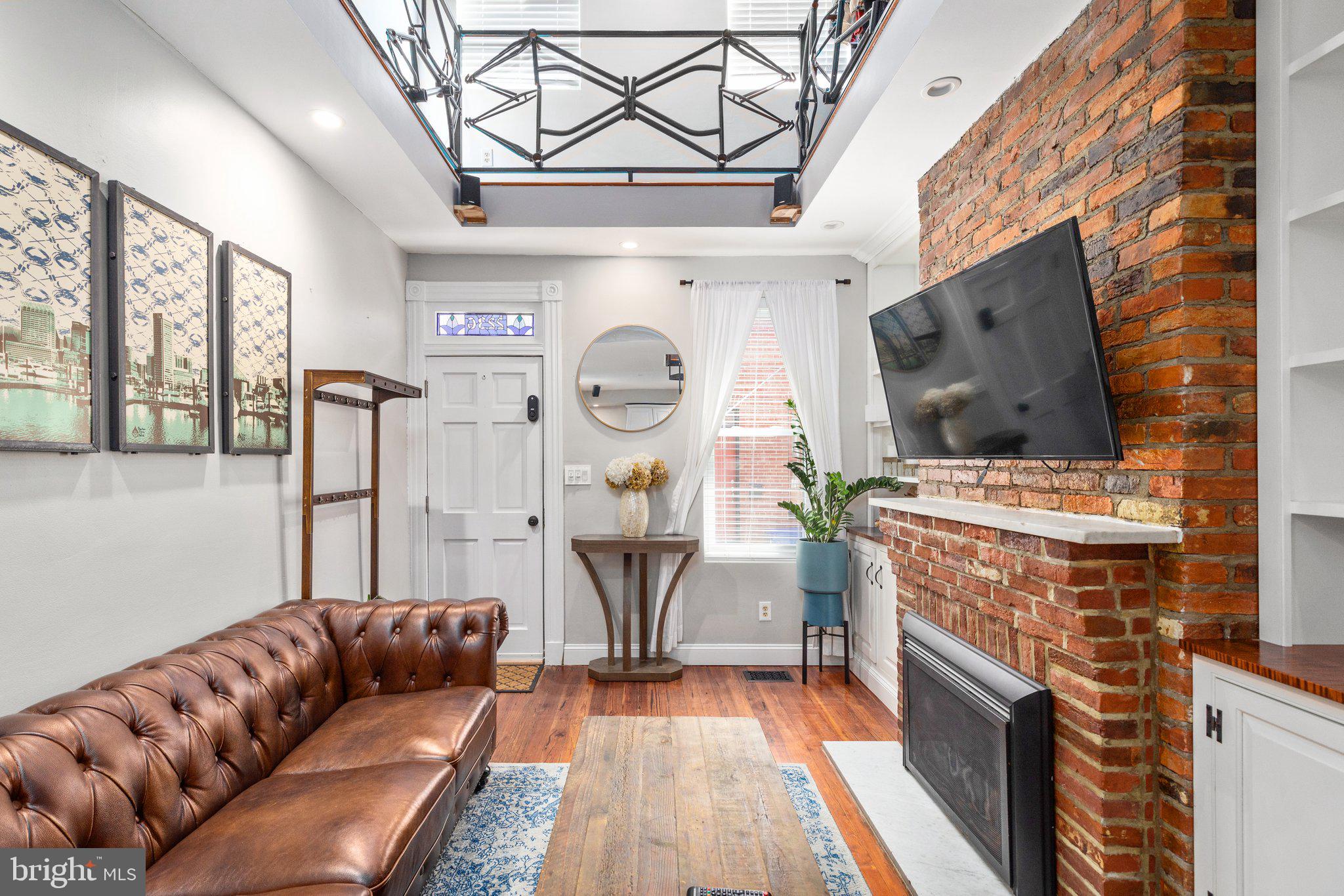 BUTCHER'S HILL - Residential