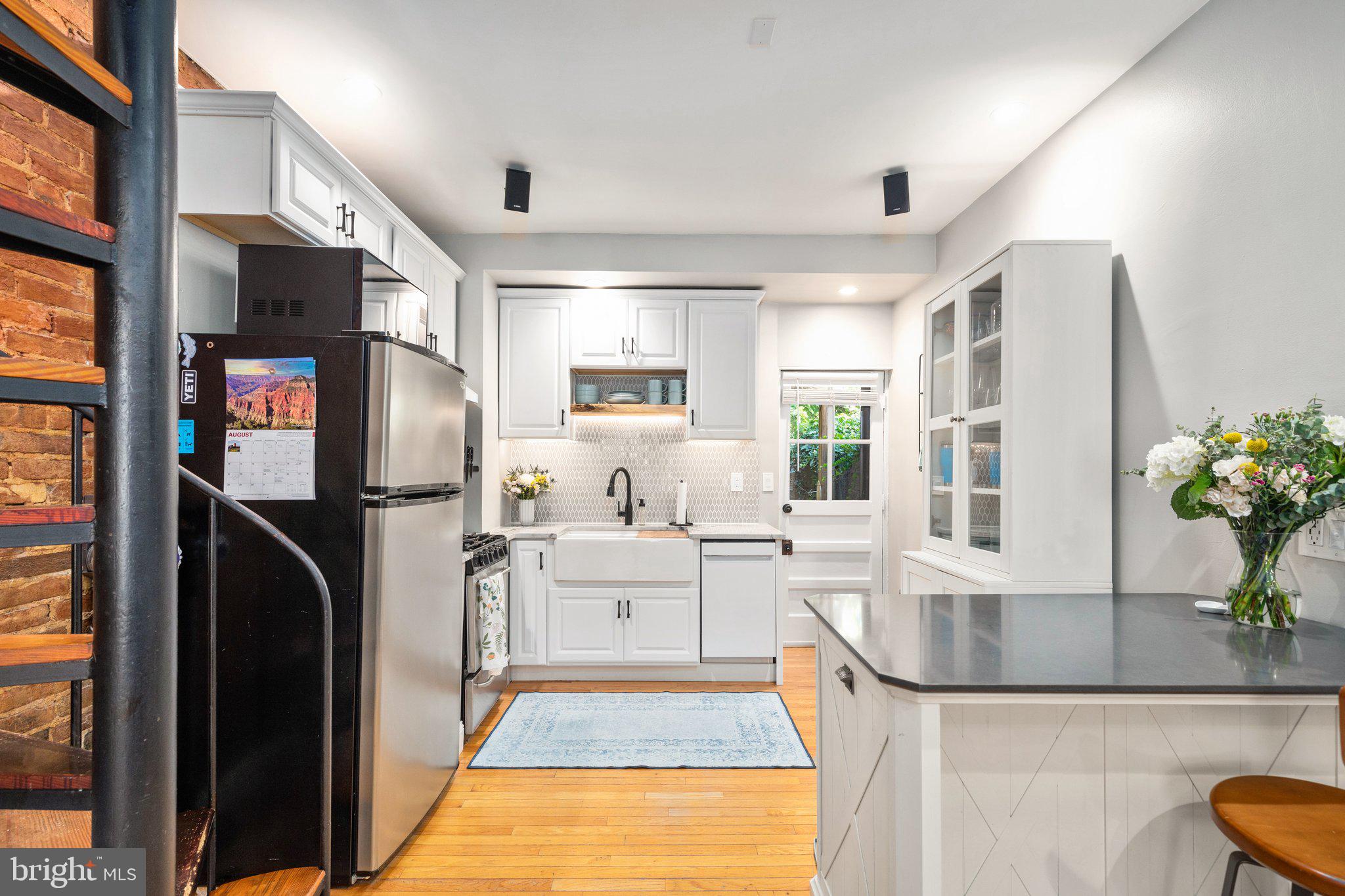 BUTCHER'S HILL - Residential