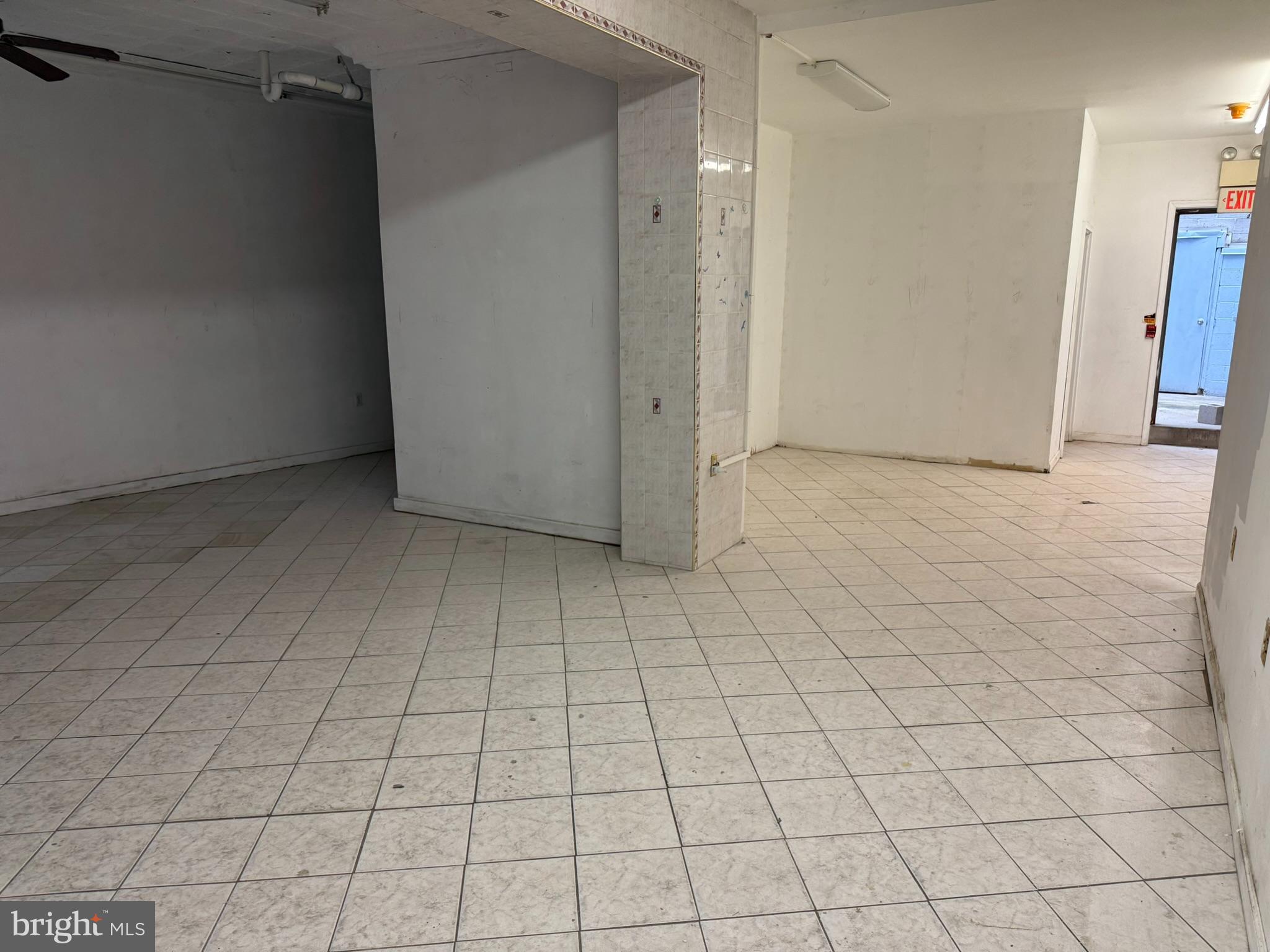 PHILADELPHIA (SOUTH) - Commercial Lease